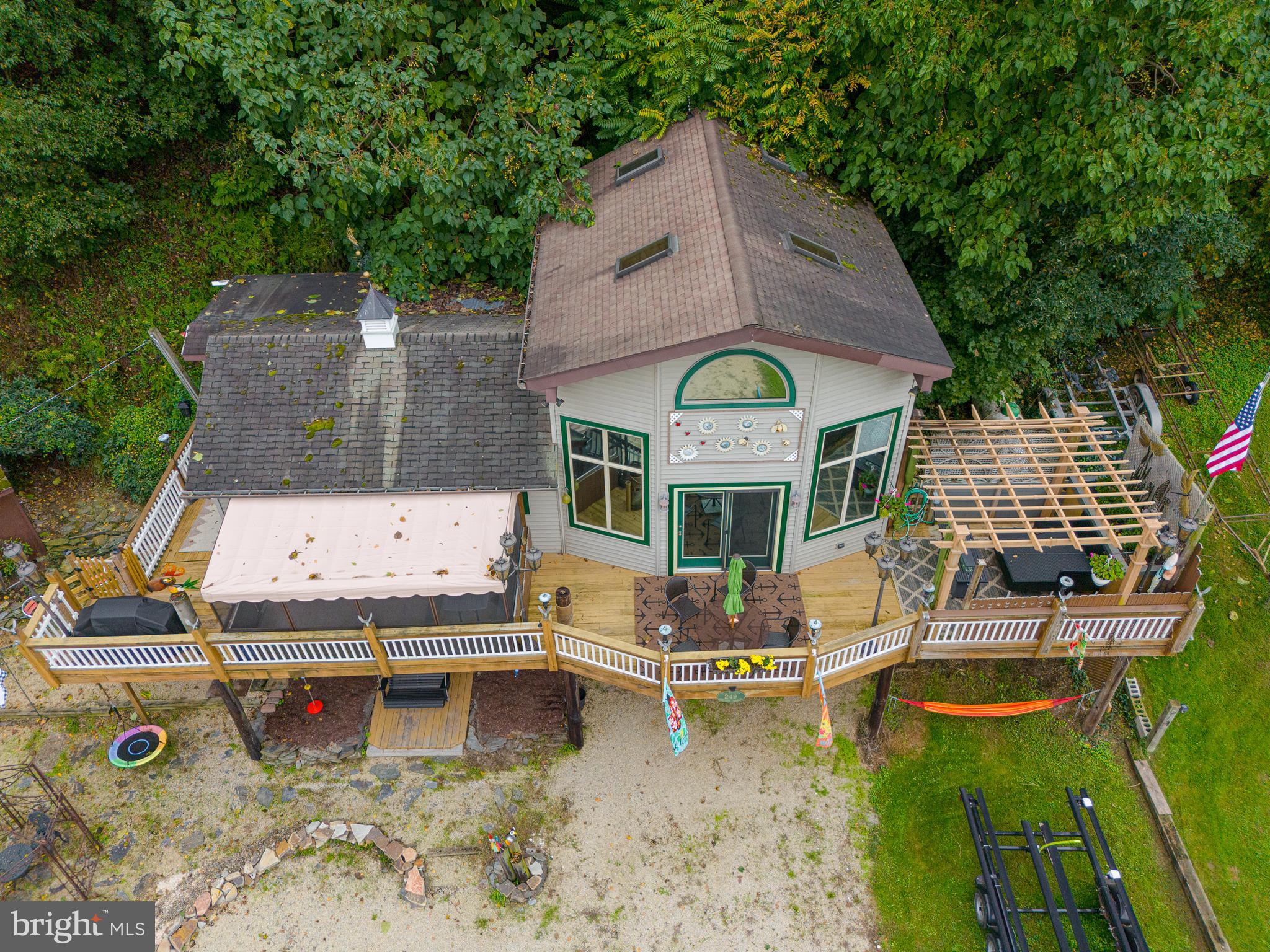 MURPHYS HOLLOW - Residential