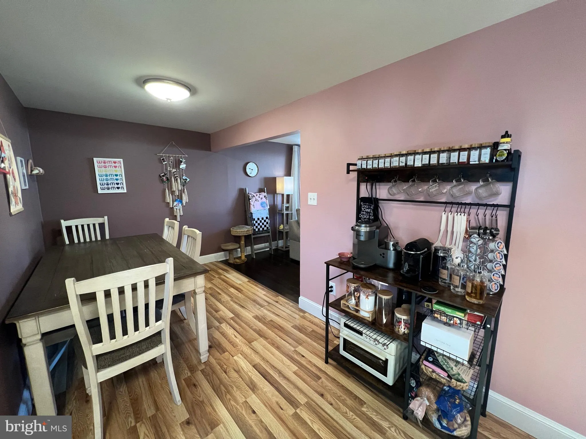 Runnemede, New Jersey 08078, United States, 3 Bedrooms Bedrooms, ,1 BathroomBathrooms,Residential,Contingent,86514