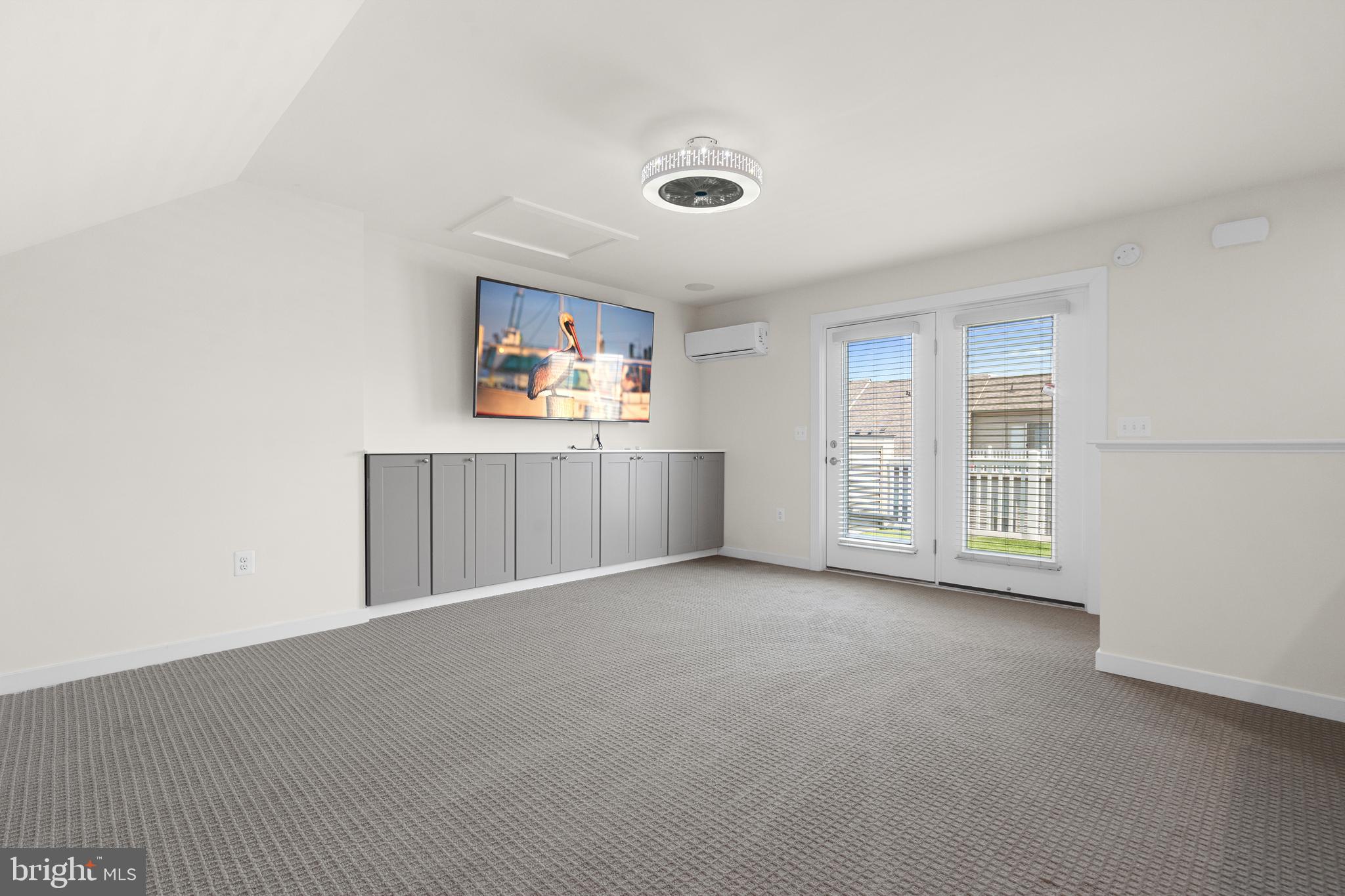 TUSCARORA VILLAGE - Residential