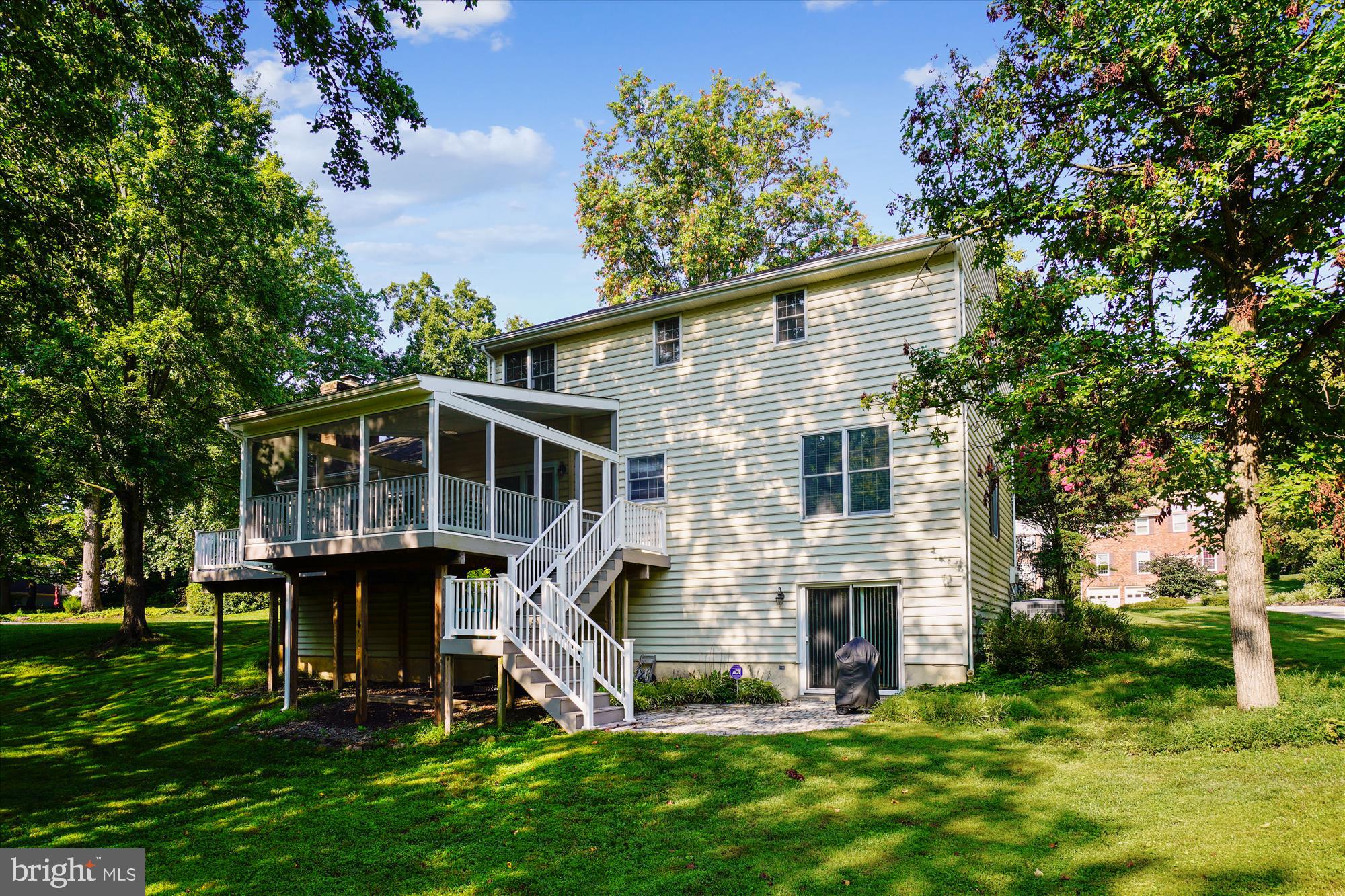 VILLAGE OF LONG REACH - Residential