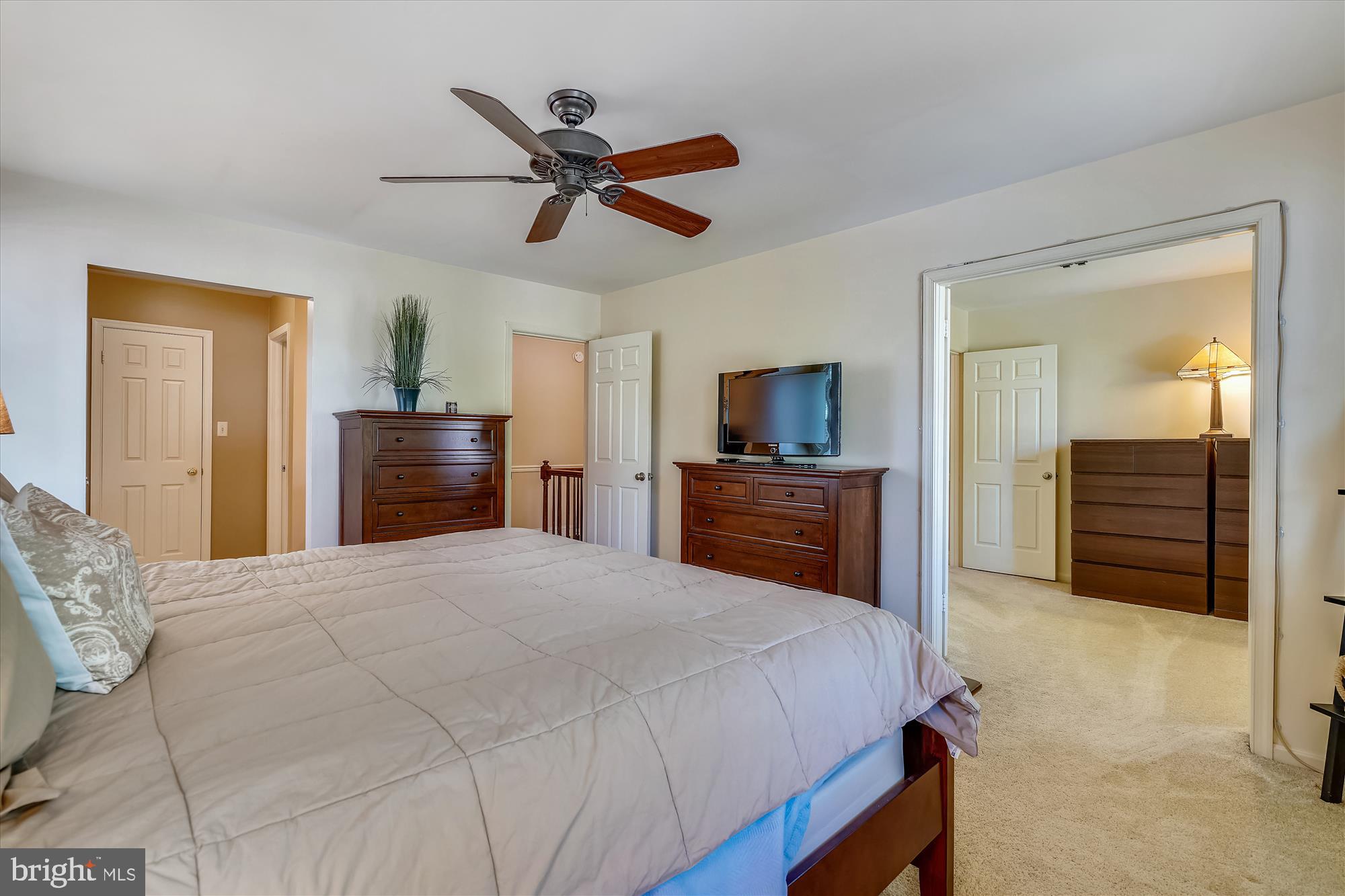 VILLAGE OF LONG REACH - Residential