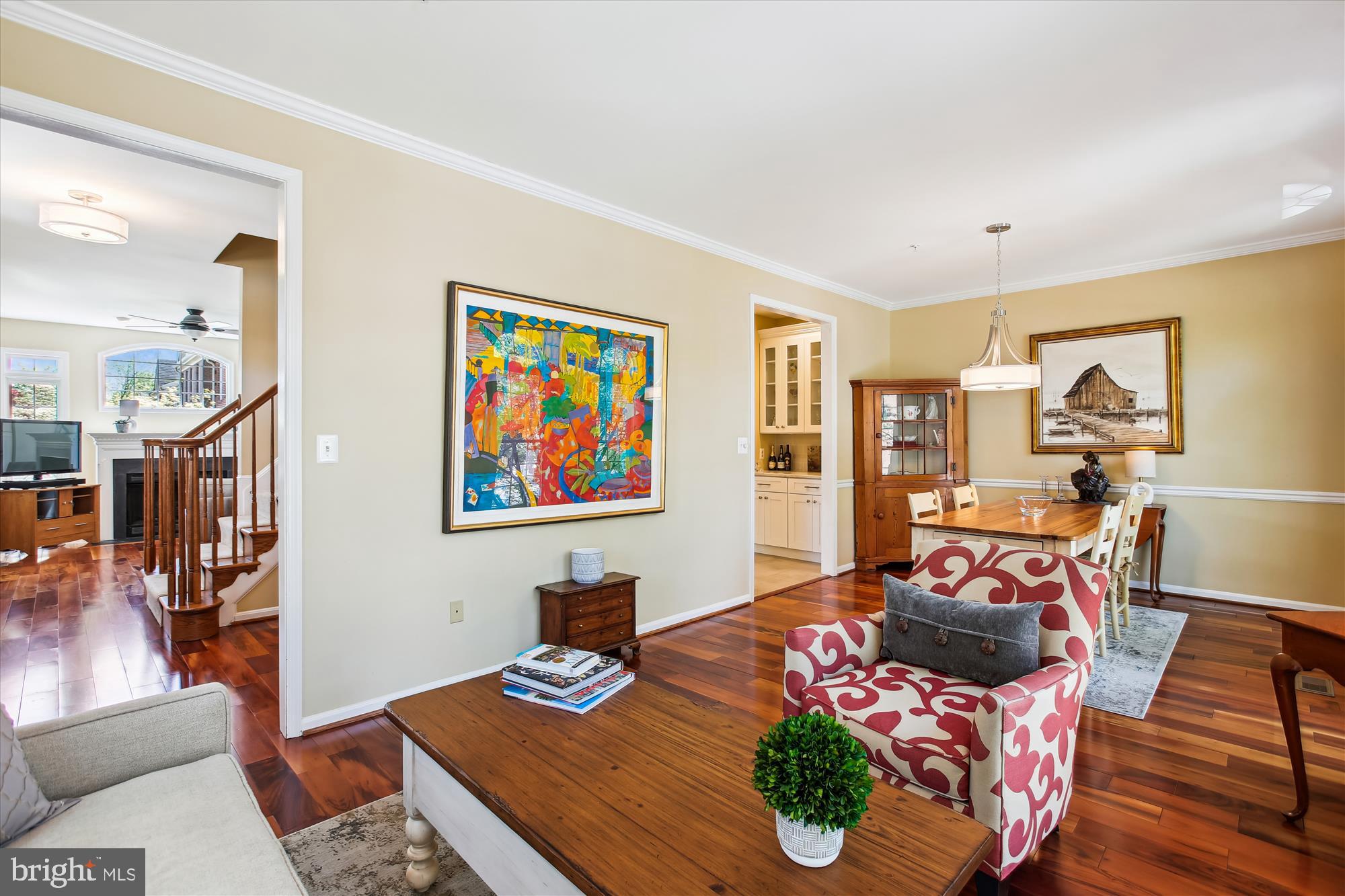 ROSE HILL FALLS - Residential