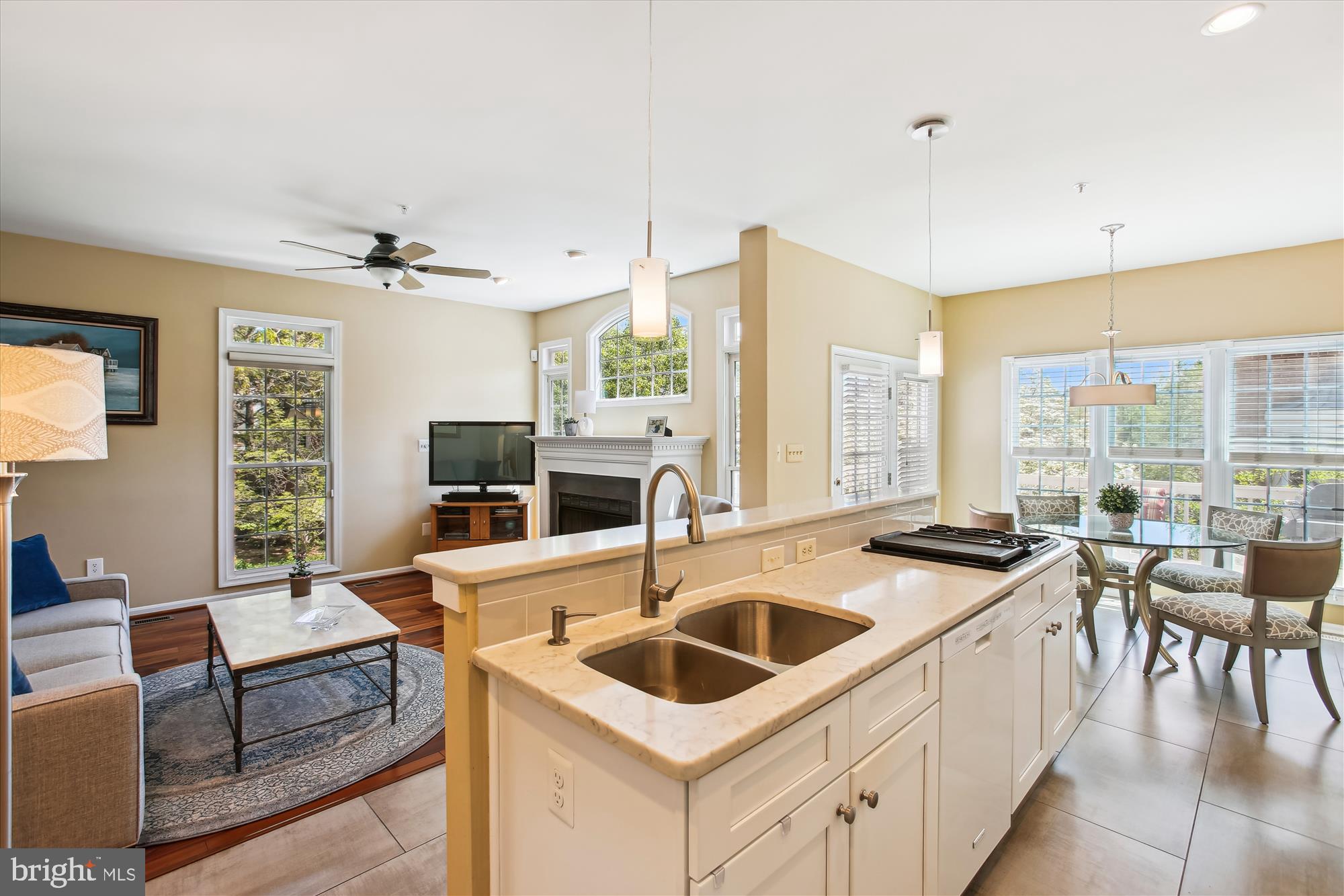 ROSE HILL FALLS - Residential