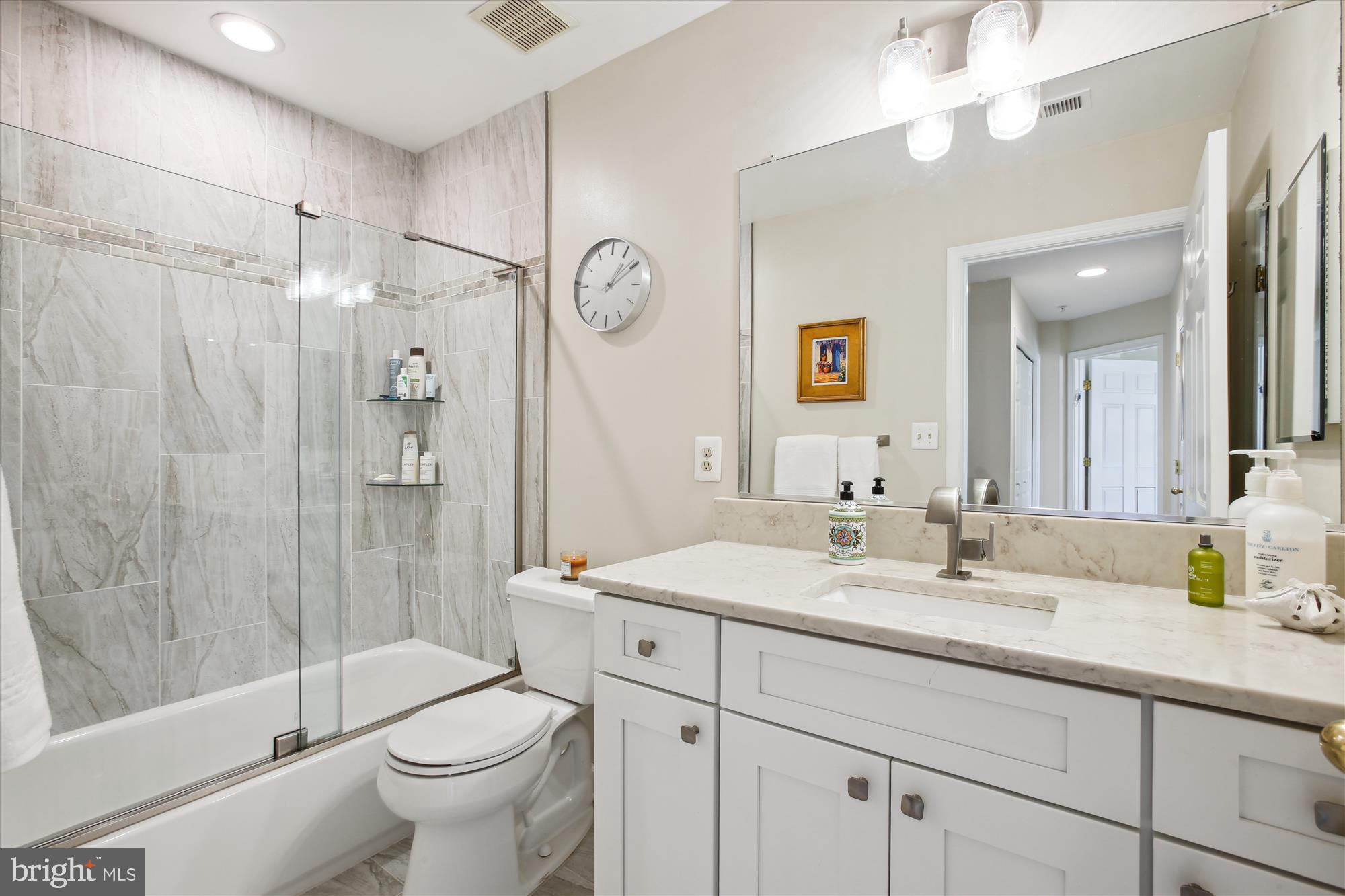 ROSE HILL FALLS - Residential