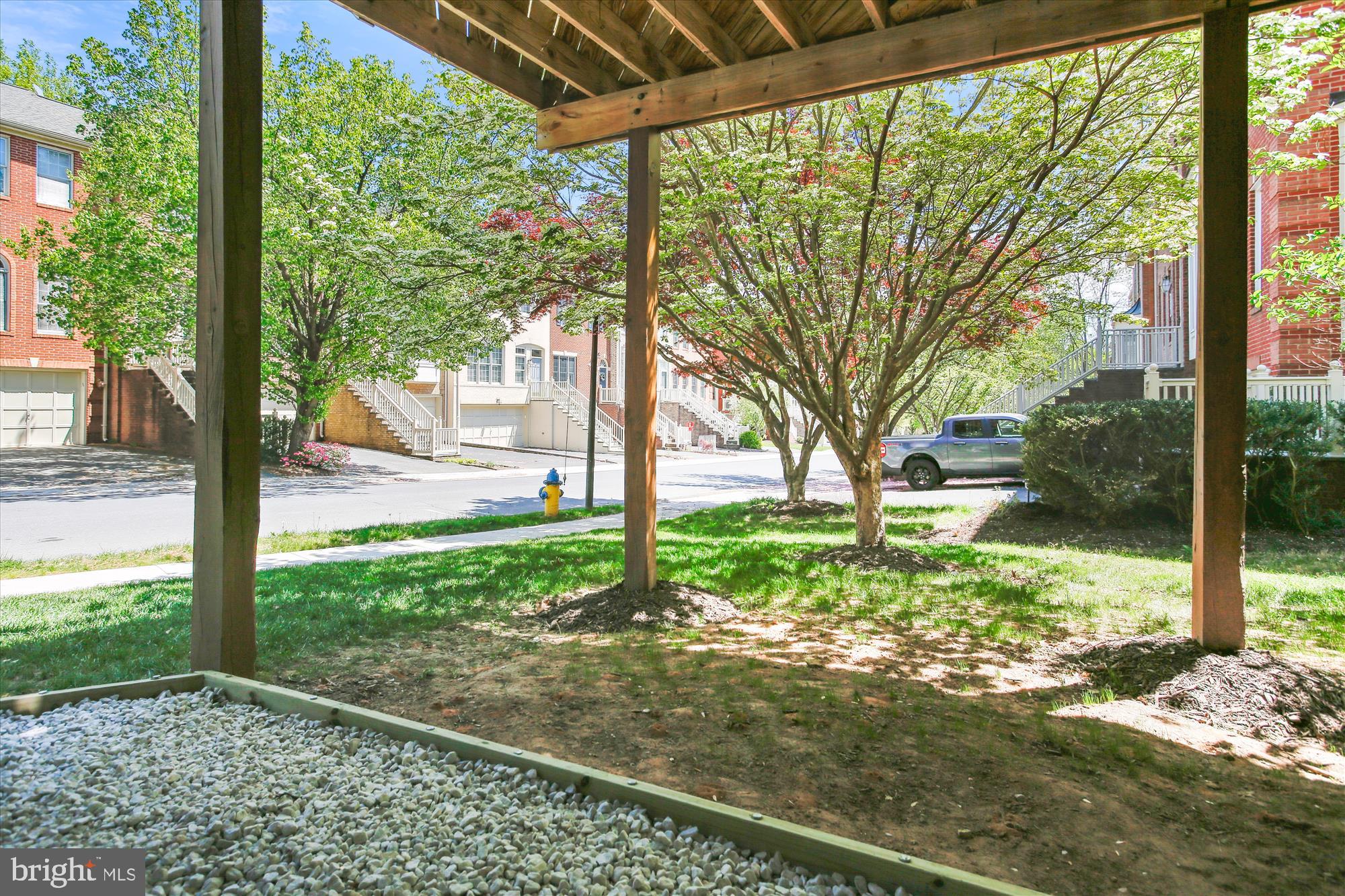 ROSE HILL FALLS - Residential