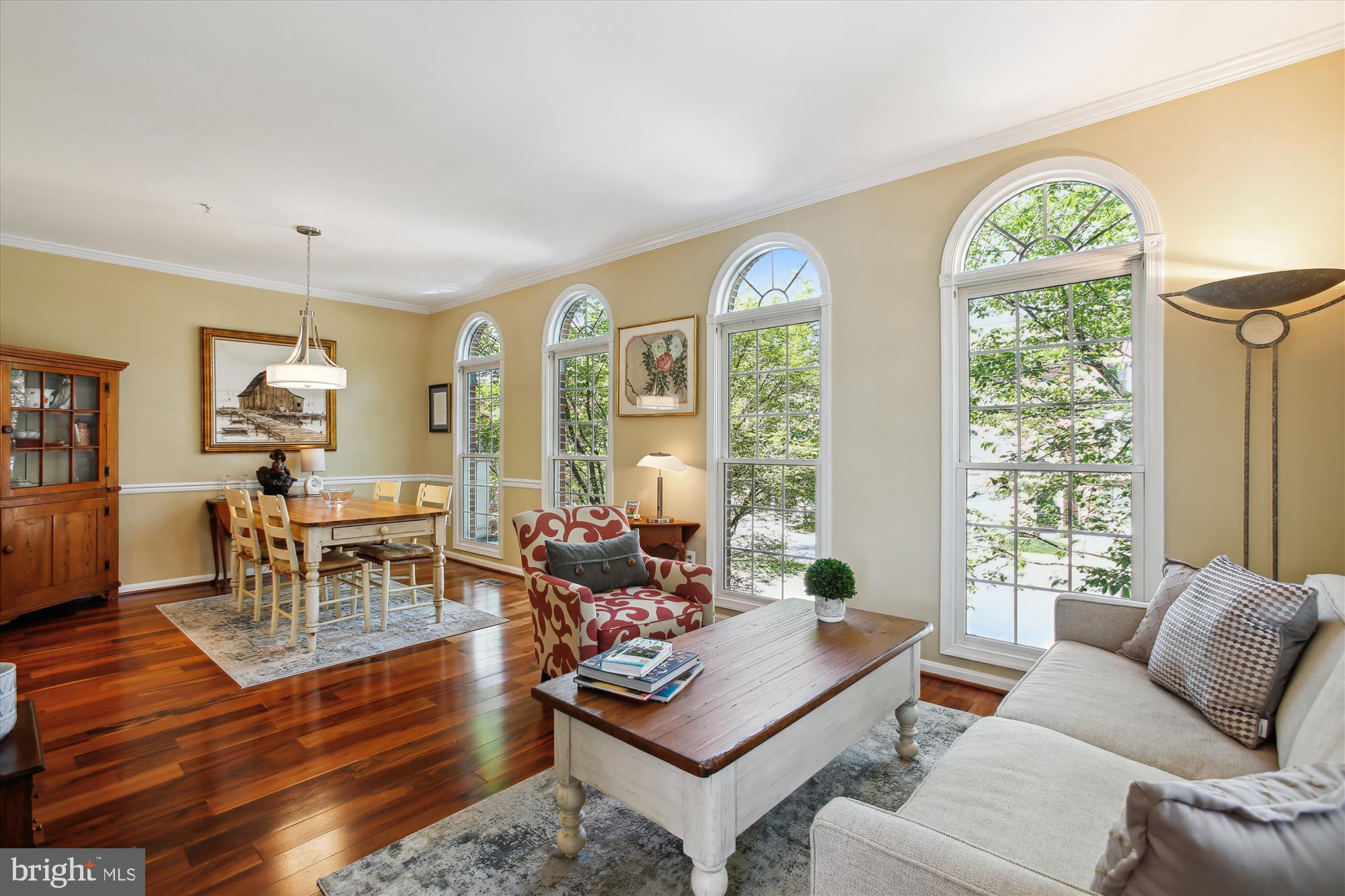 ROSE HILL FALLS - Residential