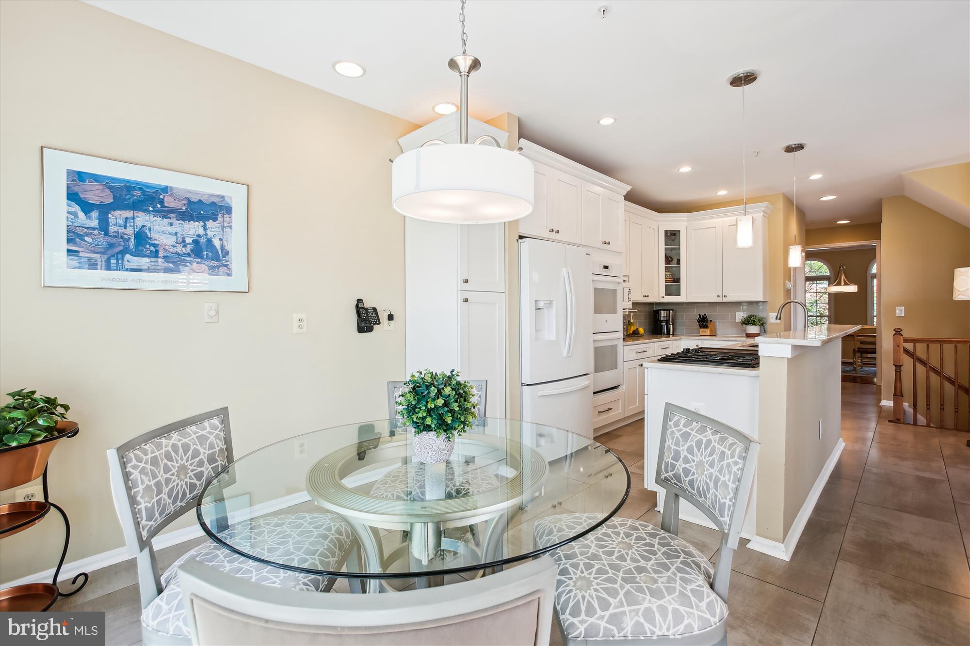 ROSE HILL FALLS - Residential