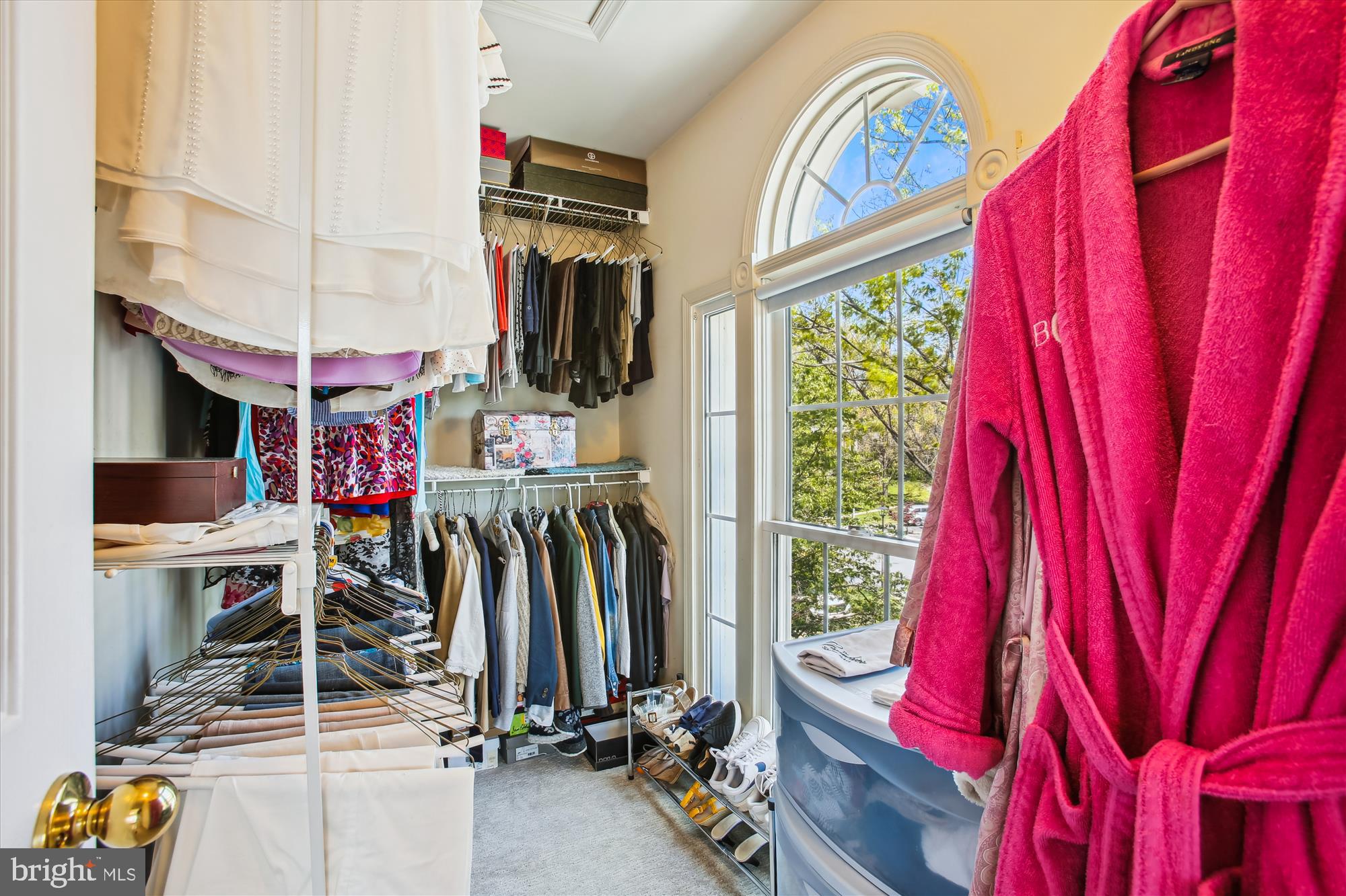 ROSE HILL FALLS - Residential