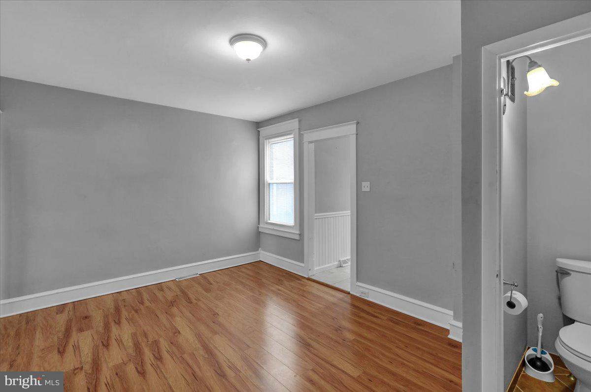 136 W POPLAR STREET