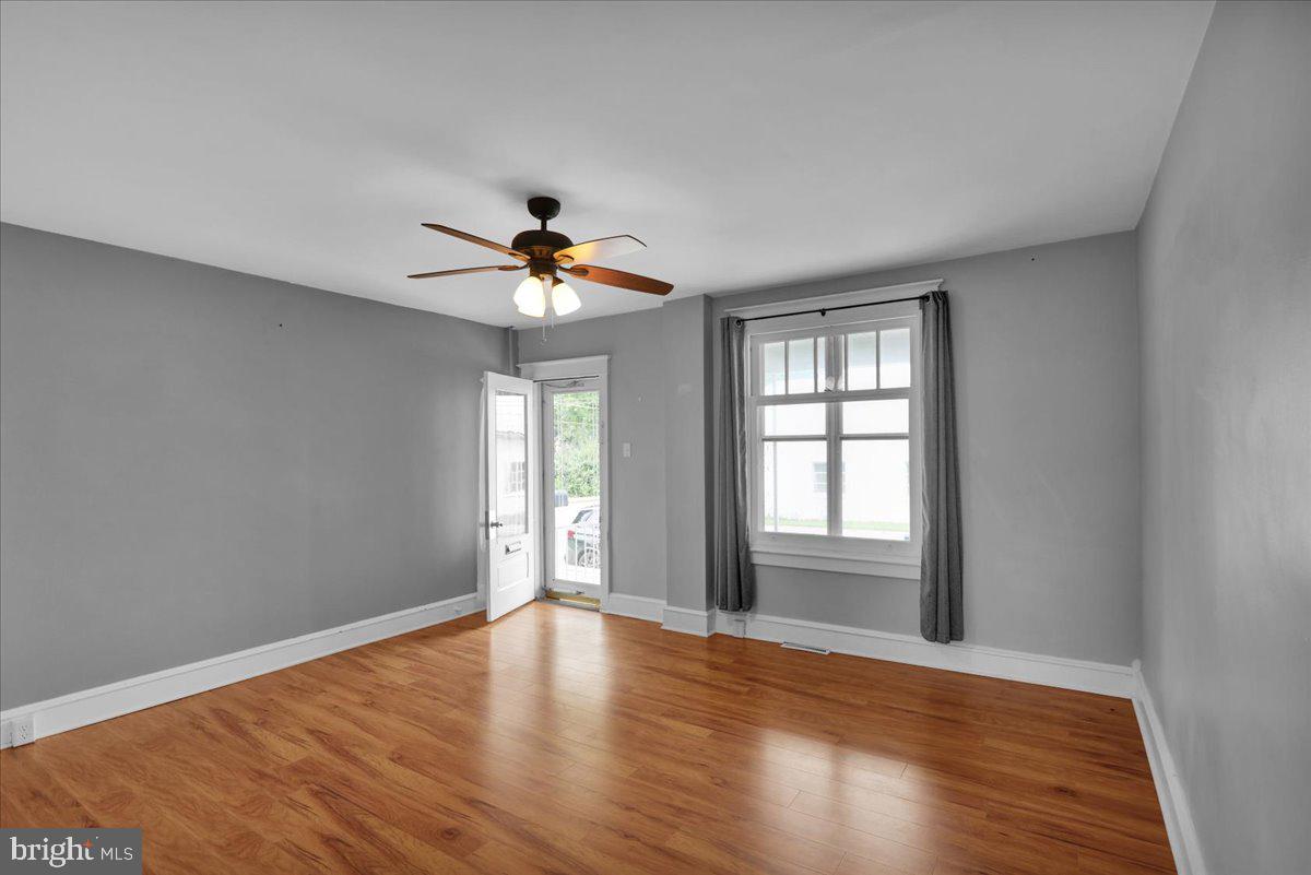 136 W POPLAR STREET