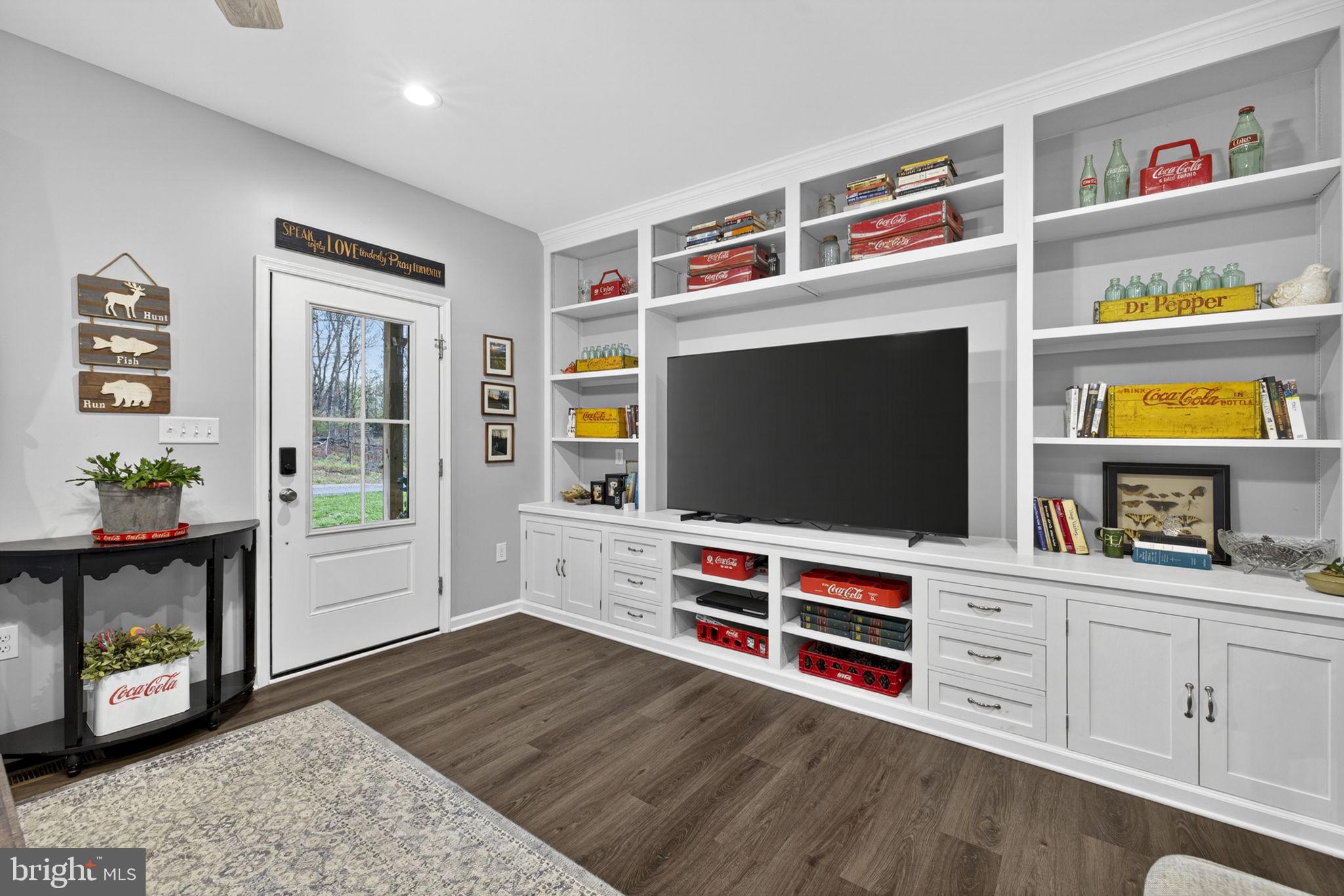 RIVER RIDGE ON THE SHENANDOAH - Residential