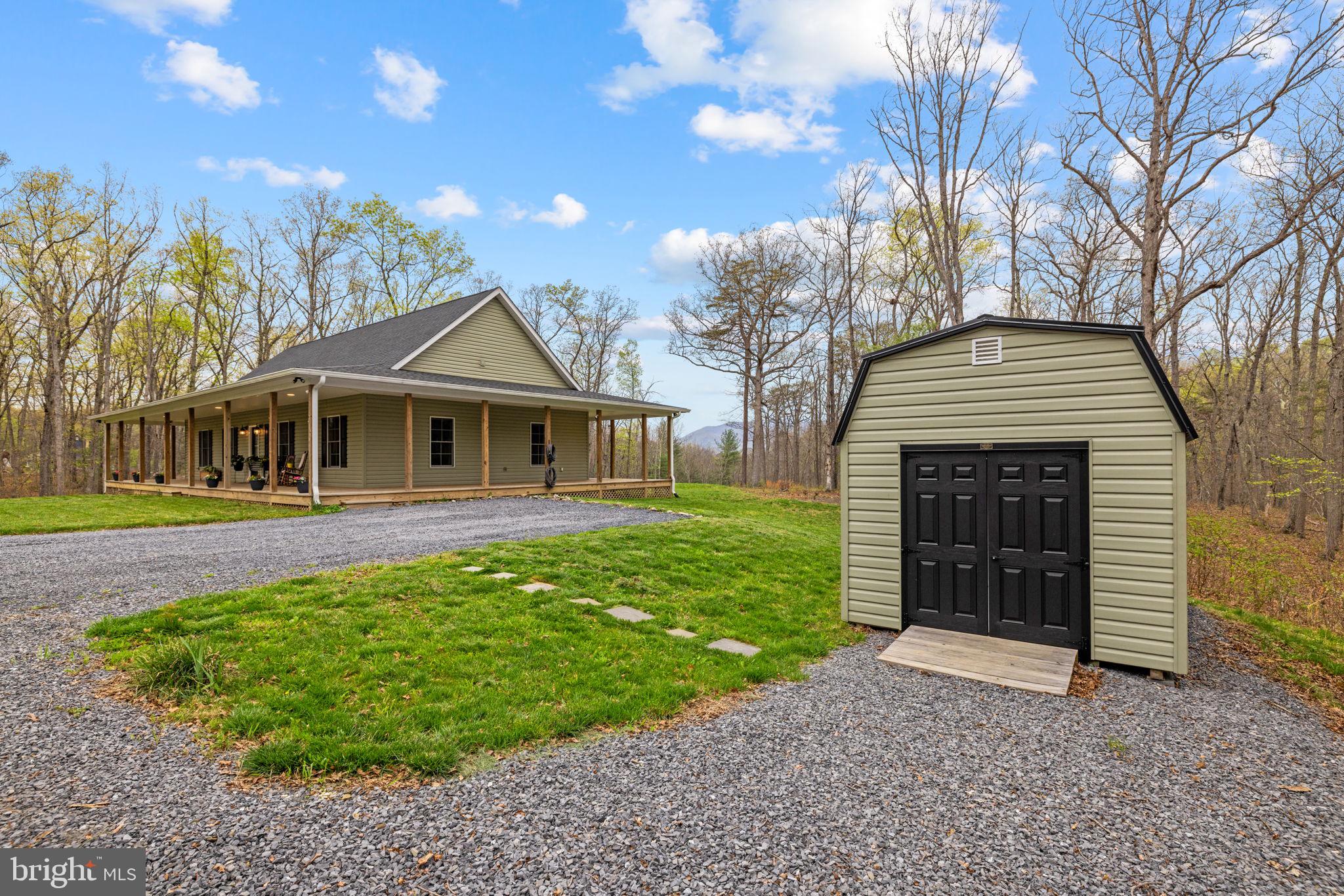 RIVER RIDGE ON THE SHENANDOAH - Residential