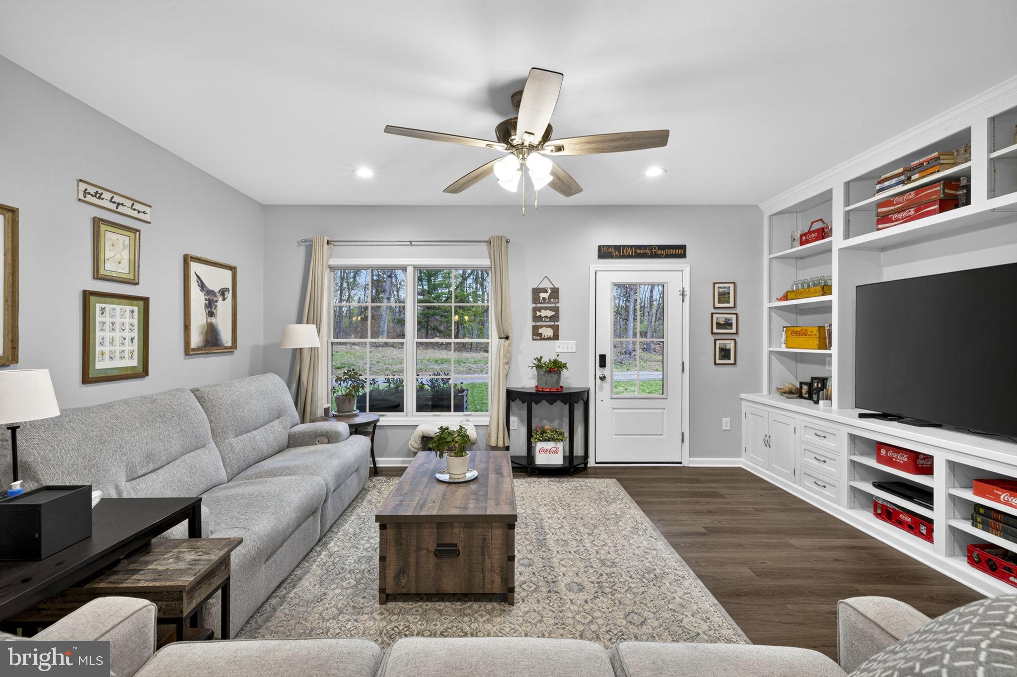 RIVER RIDGE ON THE SHENANDOAH - Residential