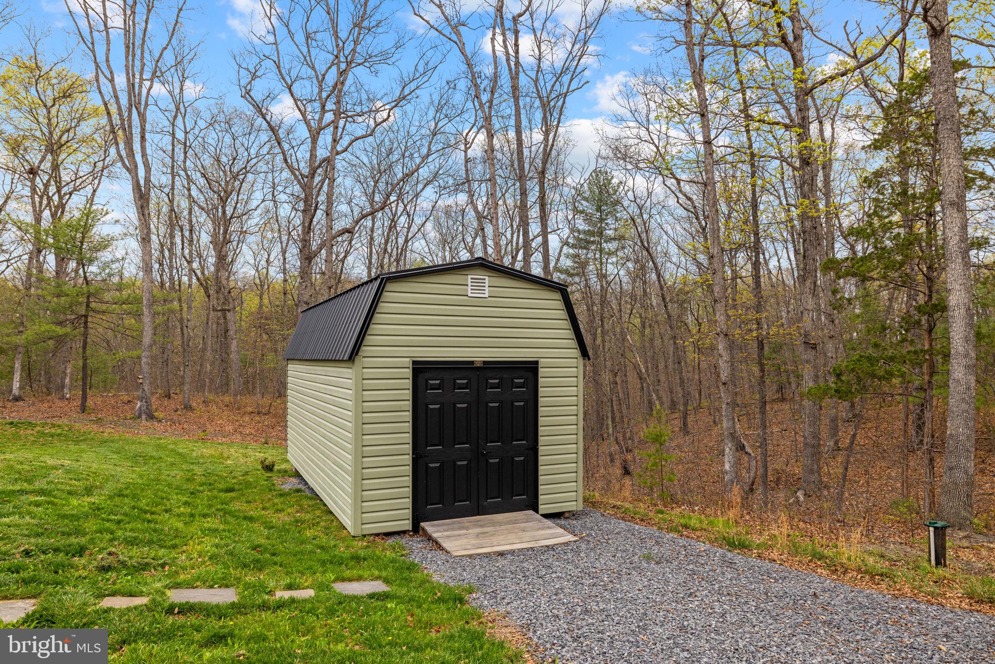 RIVER RIDGE ON THE SHENANDOAH - Residential
