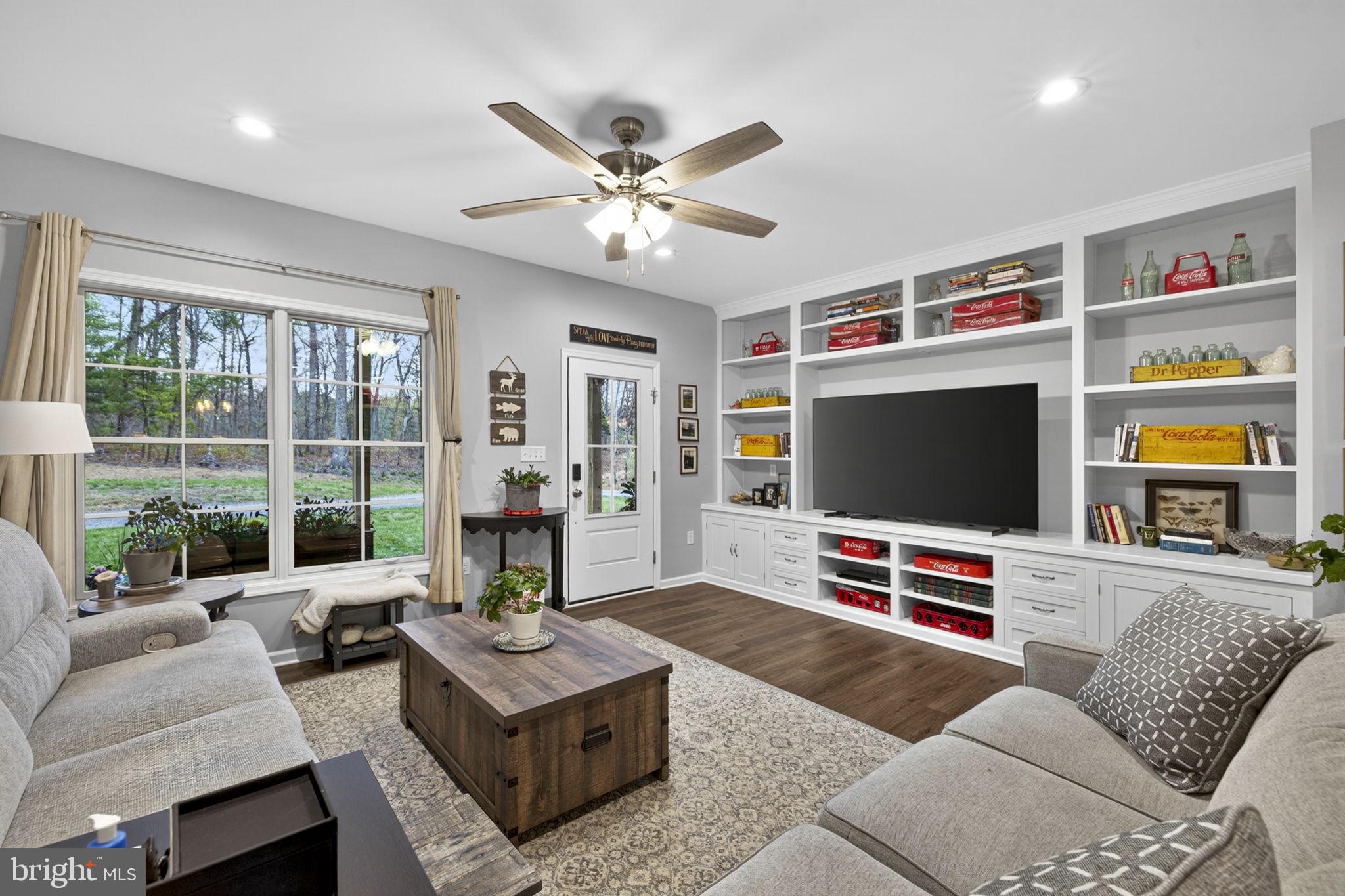 RIVER RIDGE ON THE SHENANDOAH - Residential