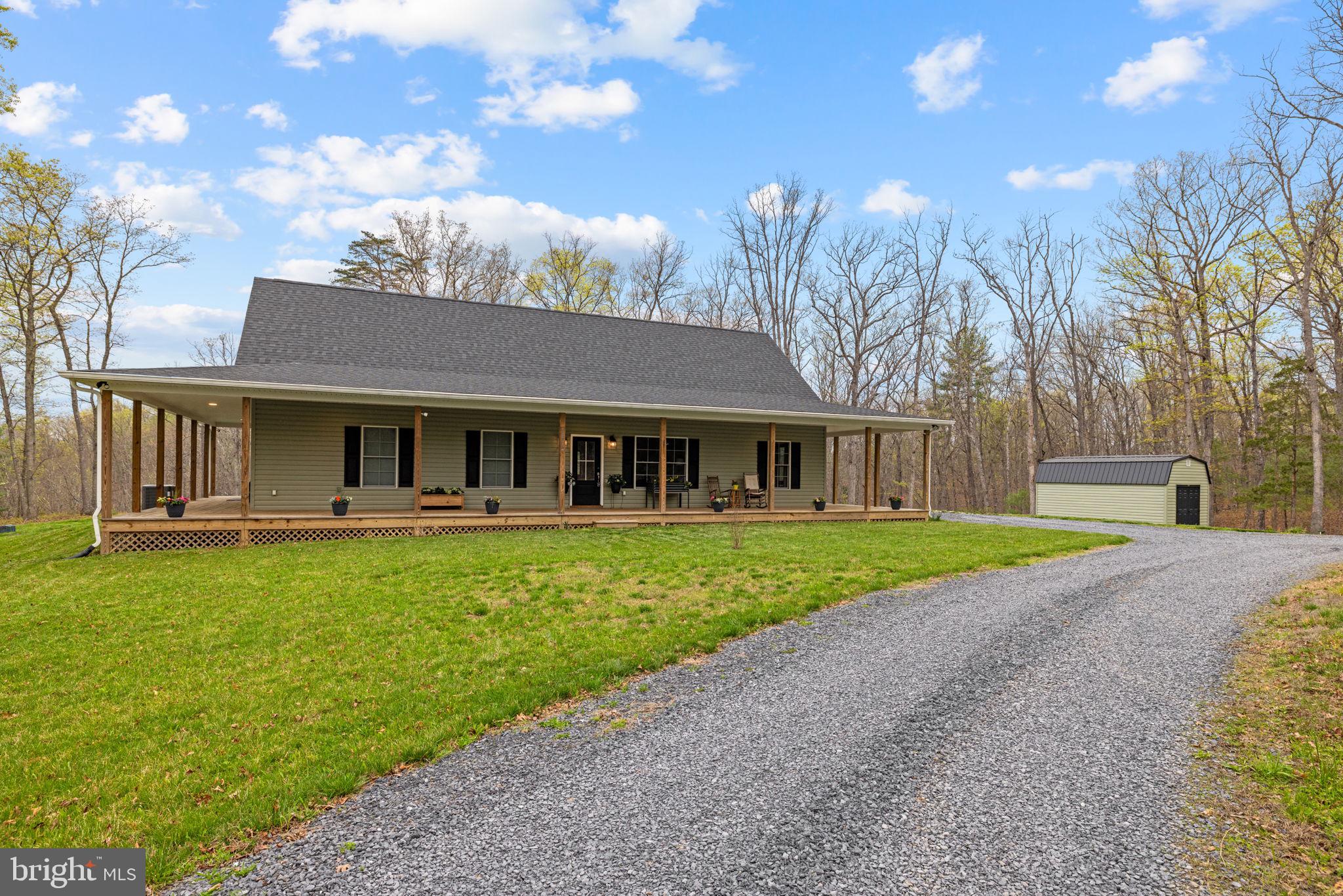RIVER RIDGE ON THE SHENANDOAH - Residential