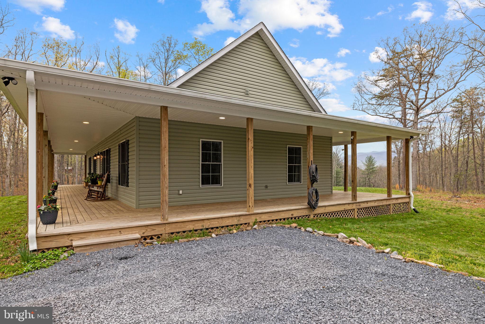 RIVER RIDGE ON THE SHENANDOAH - Residential