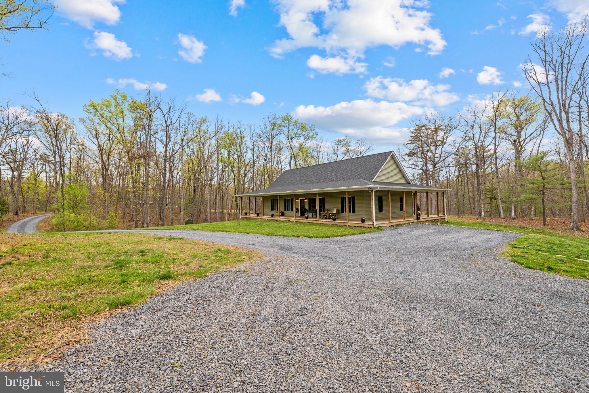 RIVER RIDGE ON THE SHENANDOAH - Residential