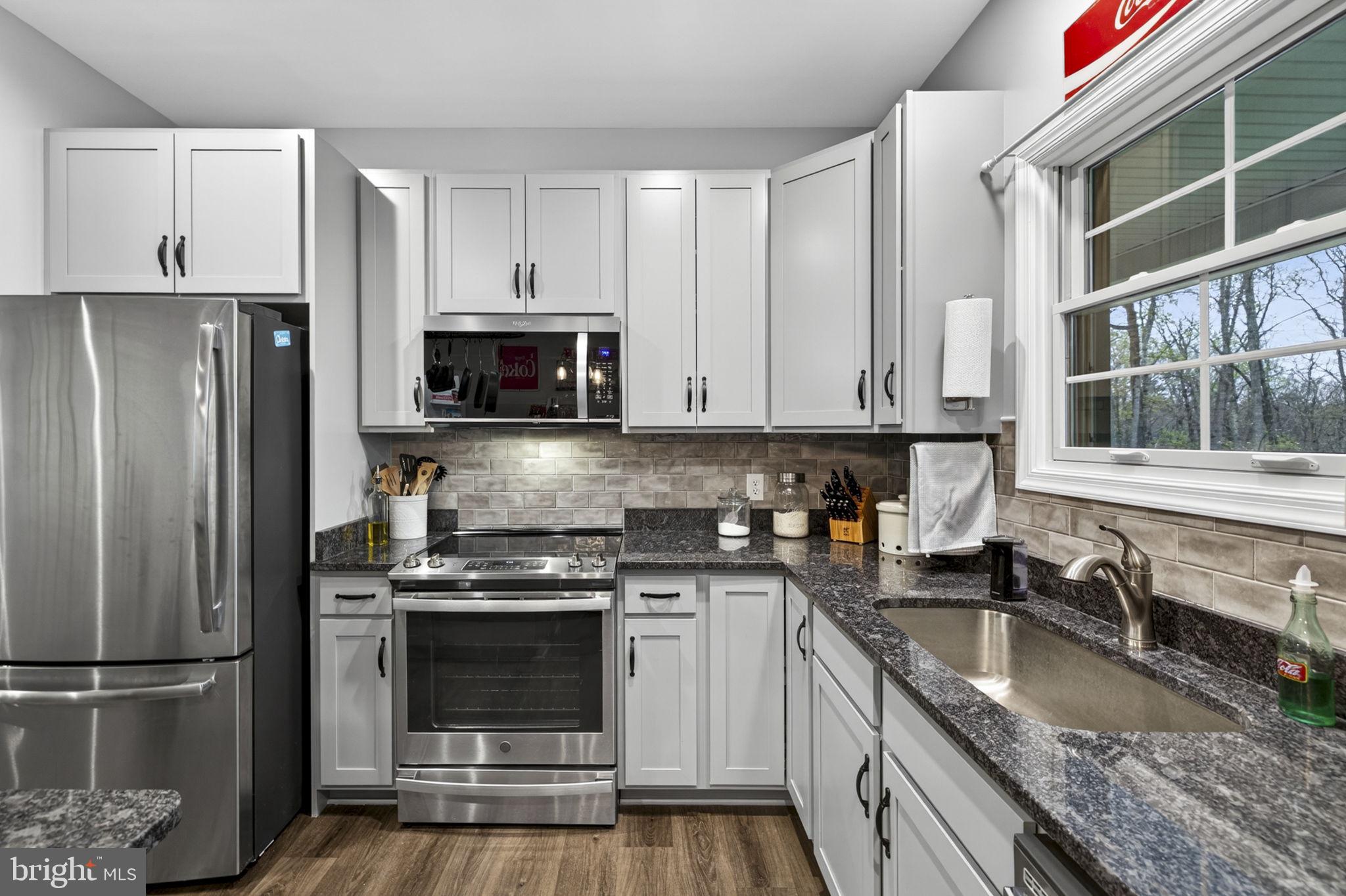 RIVER RIDGE ON THE SHENANDOAH - Residential