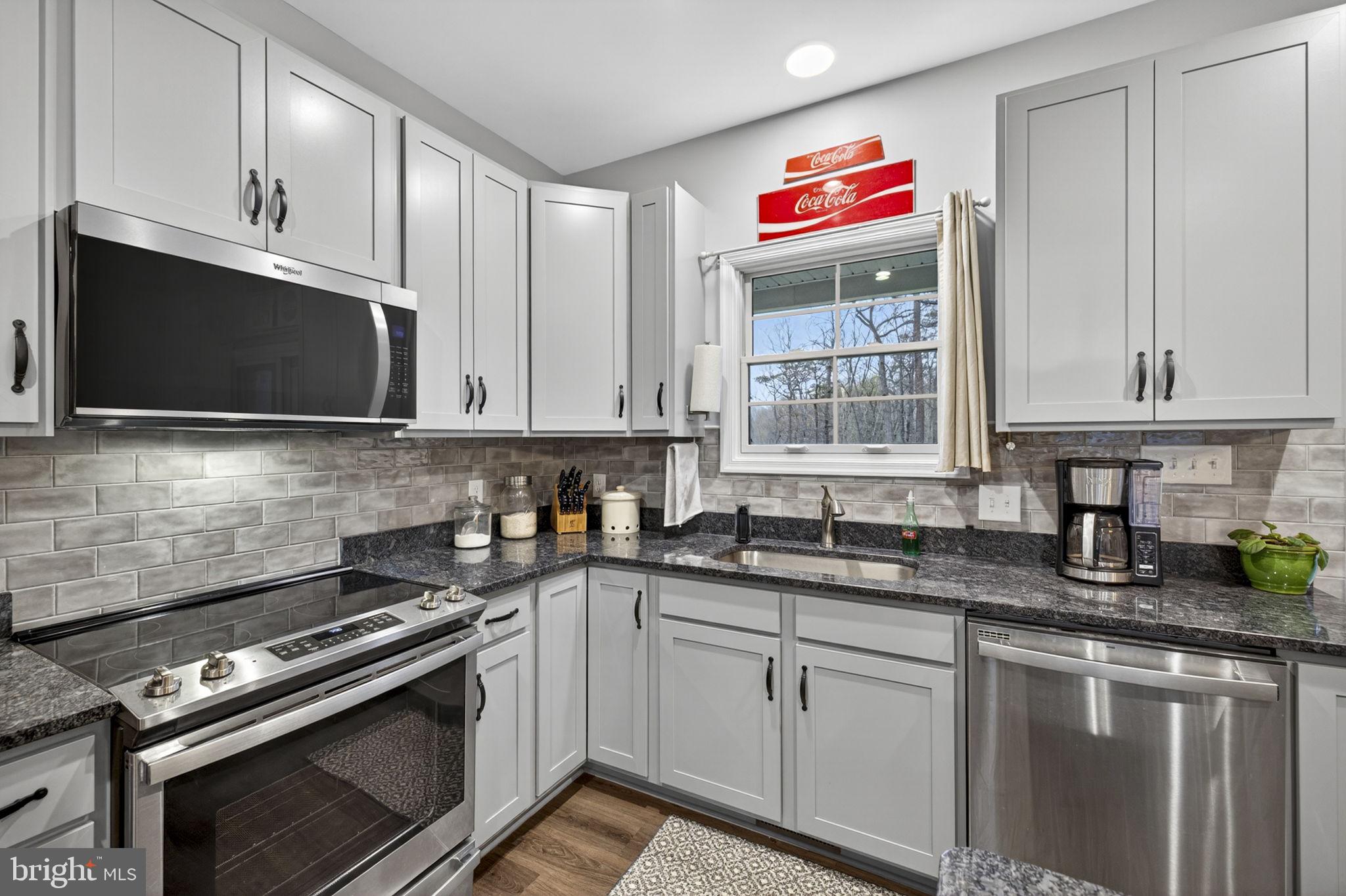 RIVER RIDGE ON THE SHENANDOAH - Residential