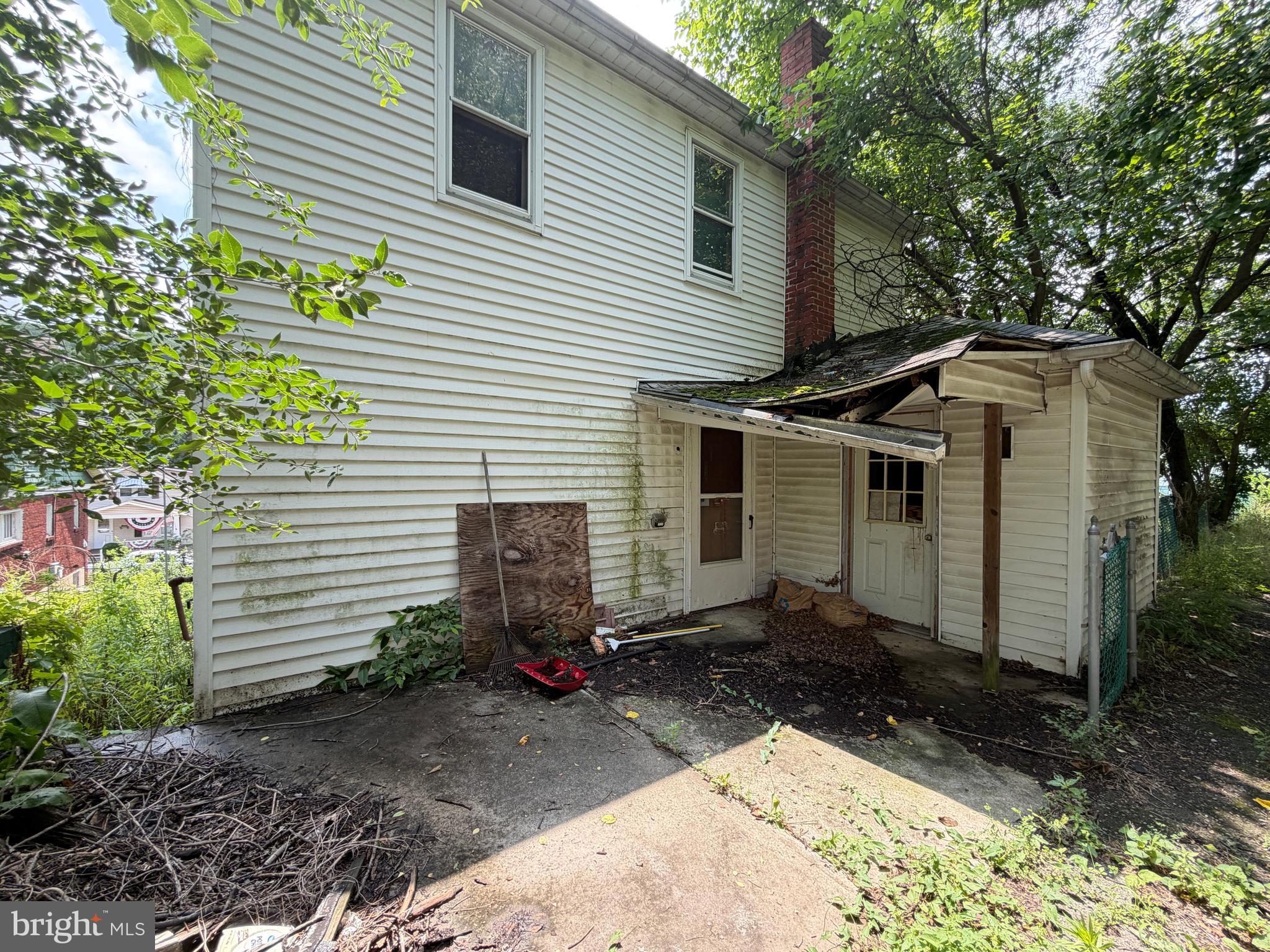 638 LINCOLN STREET 1/2