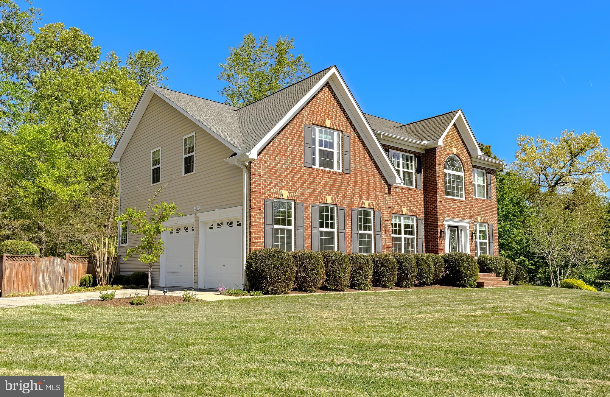23017 HOLLOWAY COURT