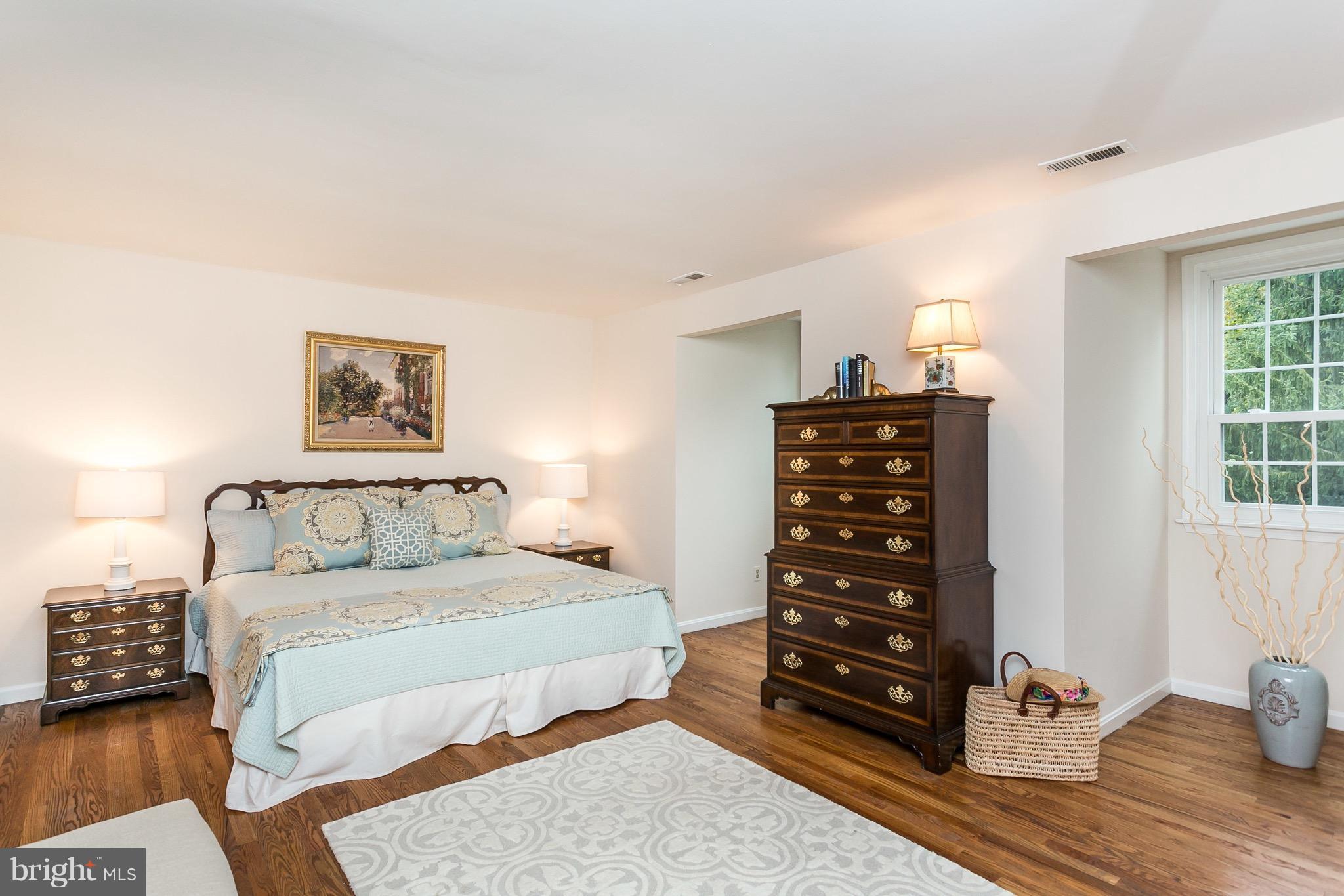 THE MEADOWS OF GREEN SPRING - Residential