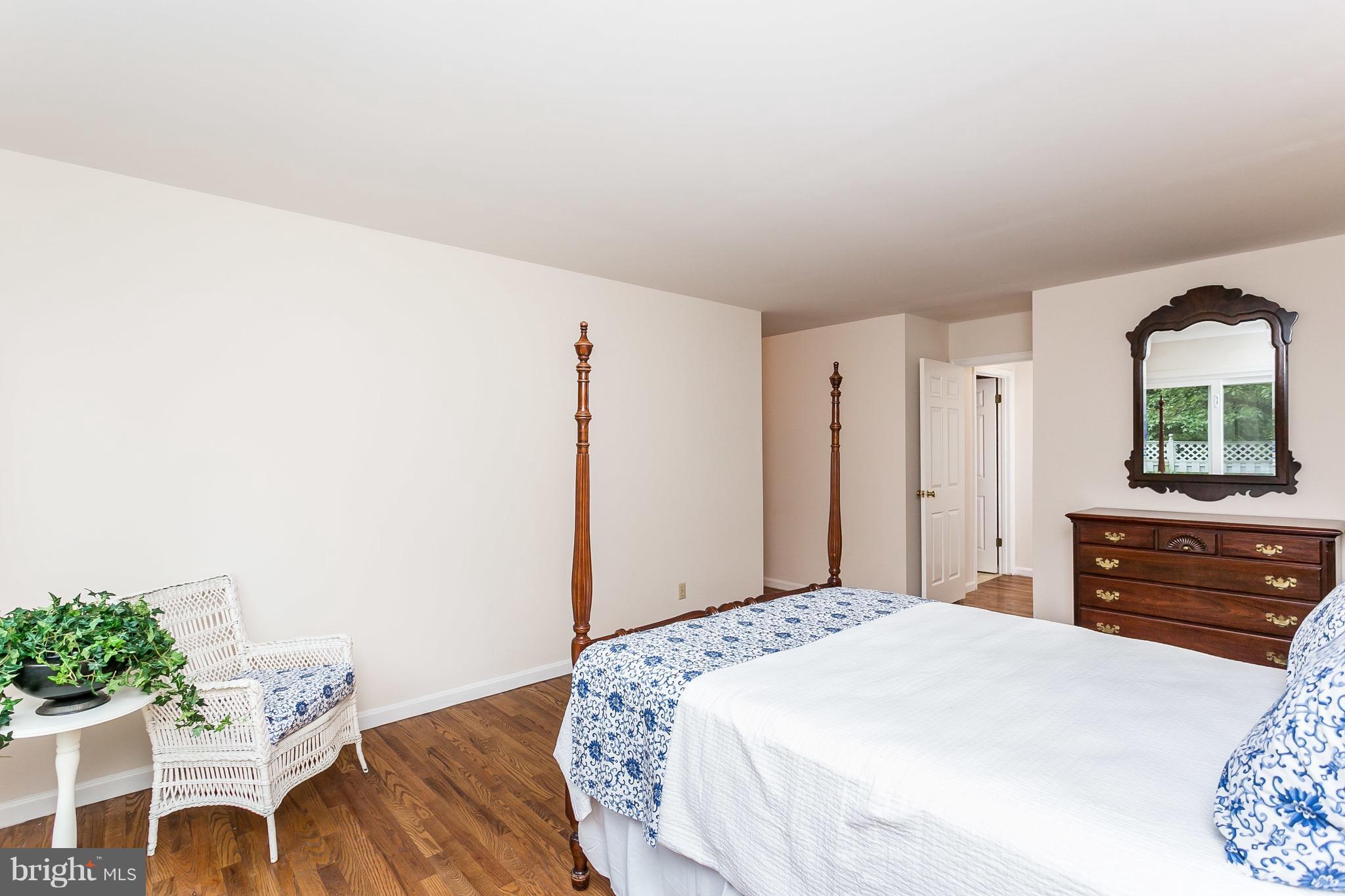 THE MEADOWS OF GREEN SPRING - Residential