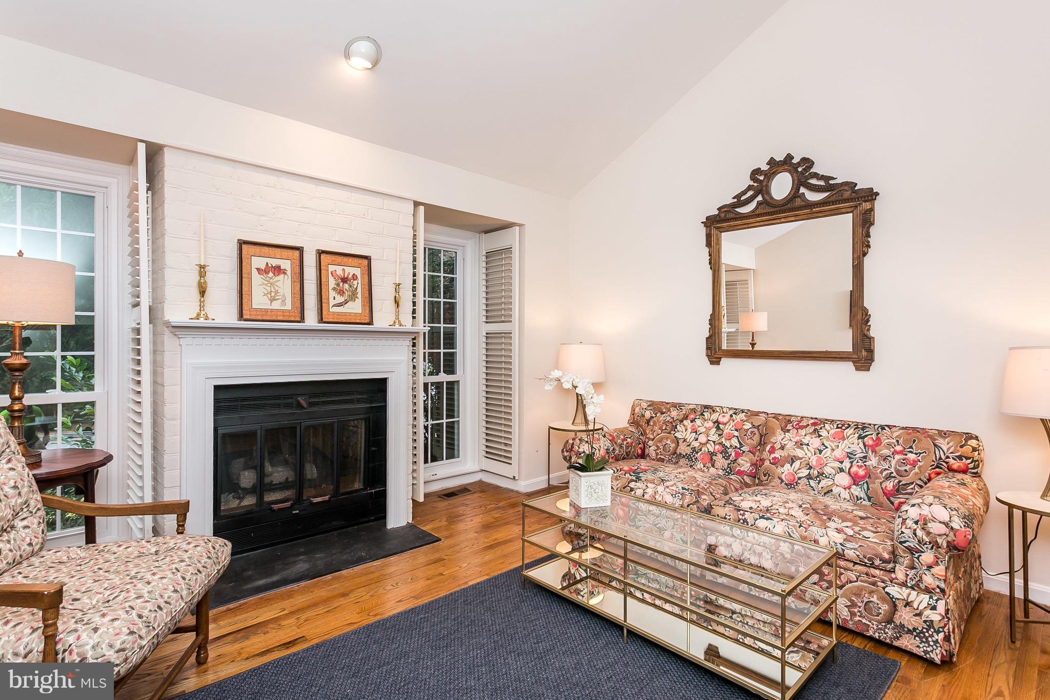 THE MEADOWS OF GREEN SPRING - Residential