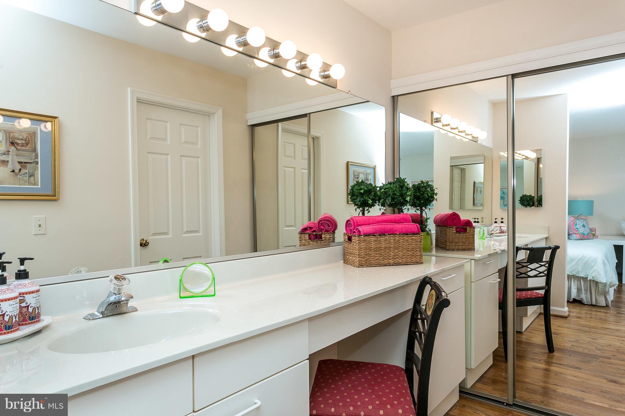 THE MEADOWS OF GREEN SPRING - Residential