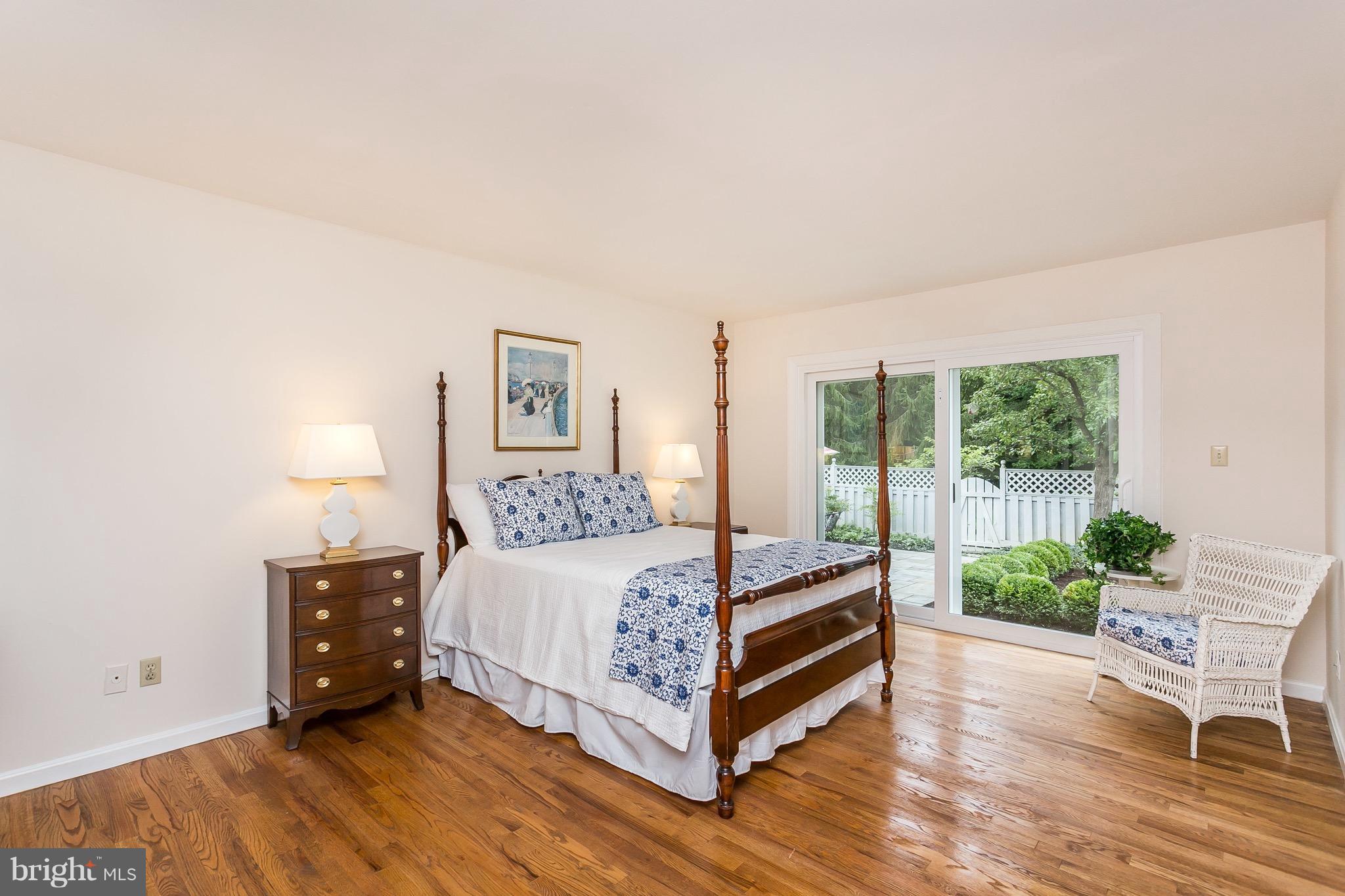 THE MEADOWS OF GREEN SPRING - Residential