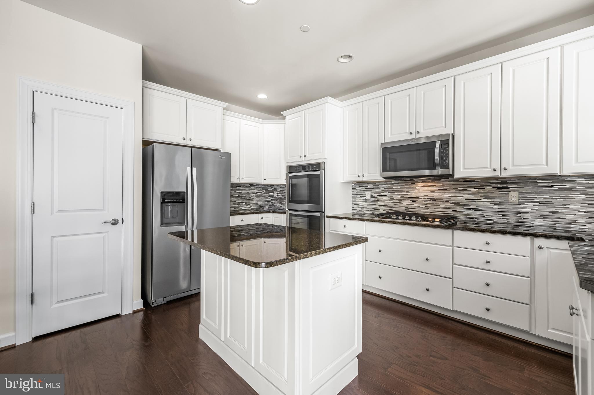 ROCKLAND RIDGE - Residential