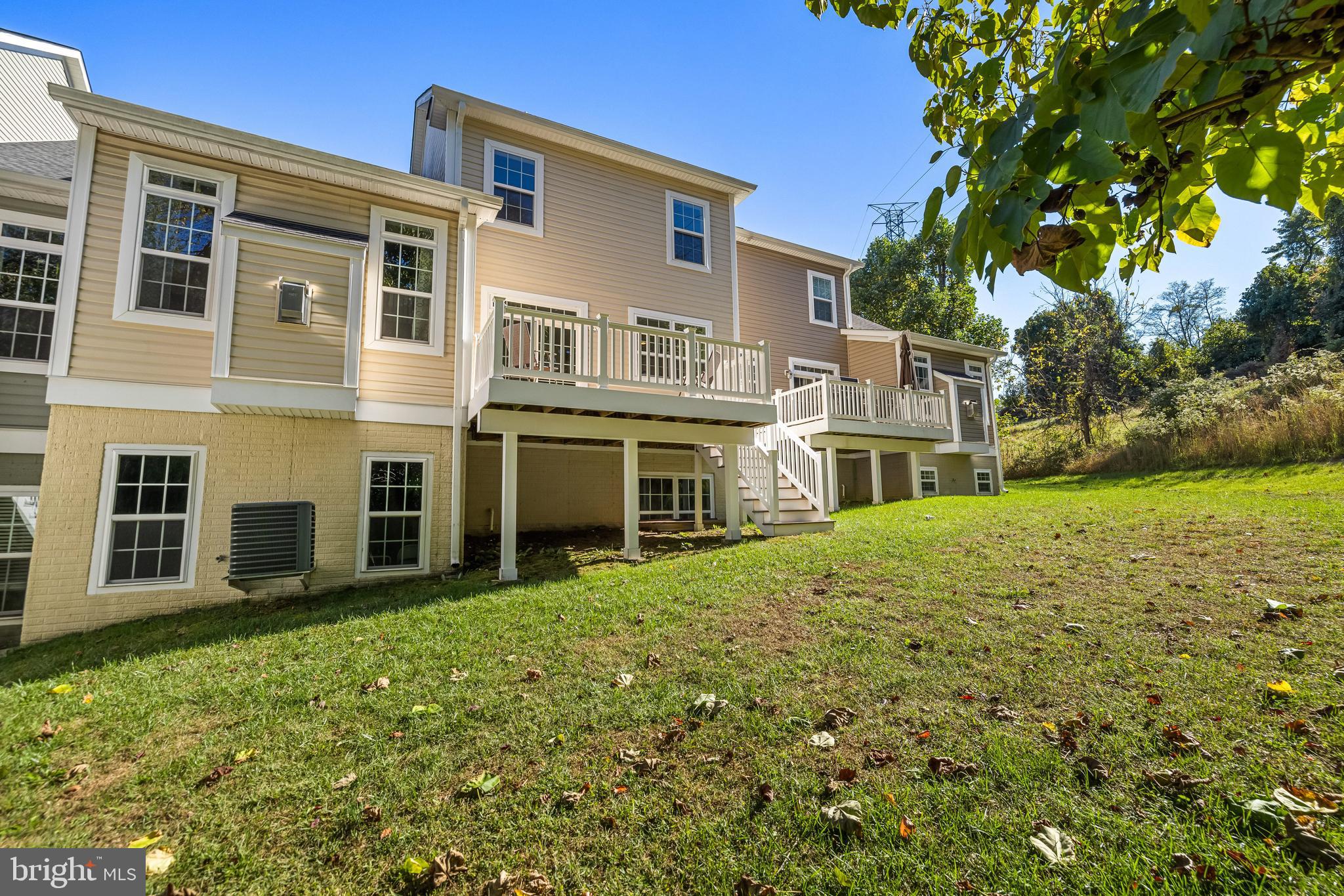 ROCKLAND RIDGE - Residential