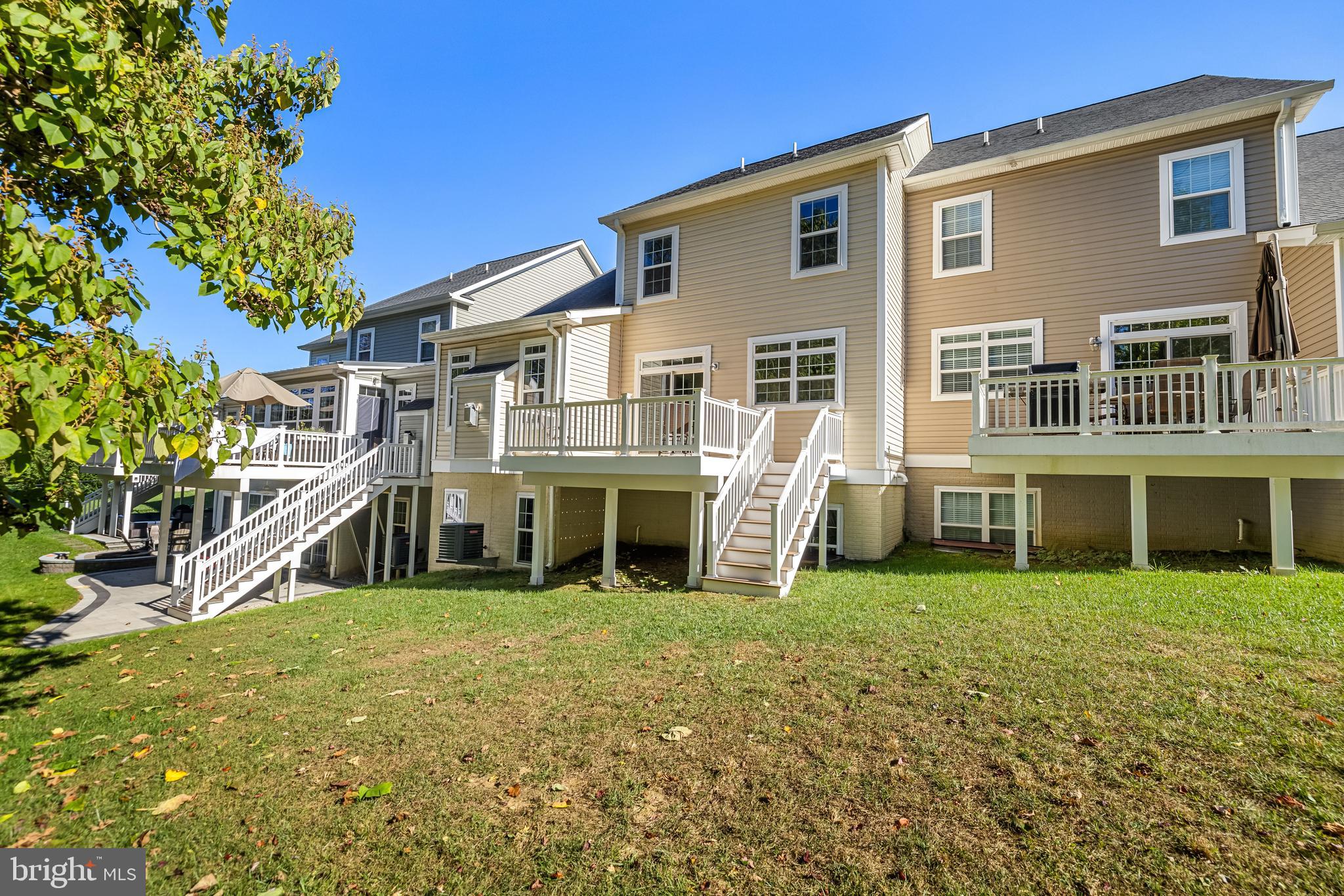 ROCKLAND RIDGE - Residential