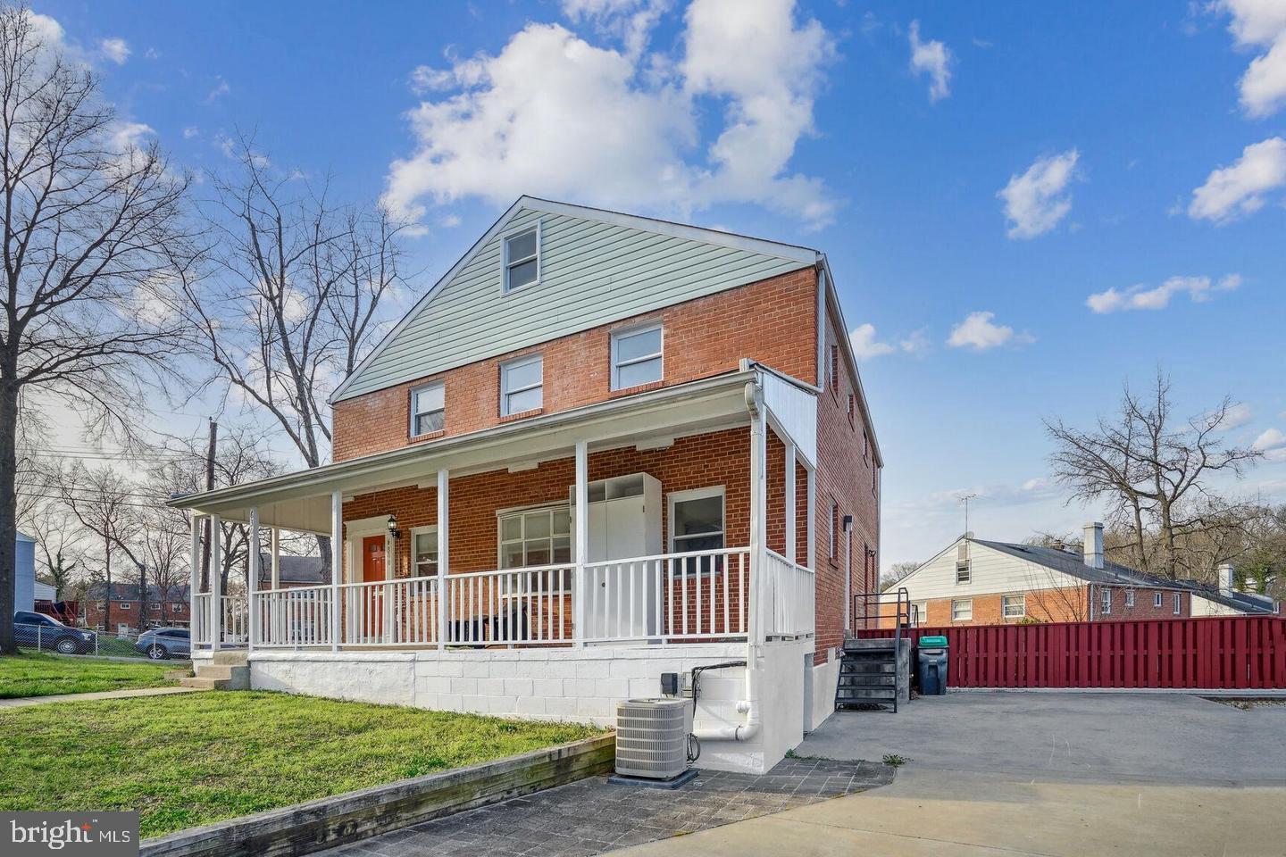 TEMPLETON KNOLLS - Residential