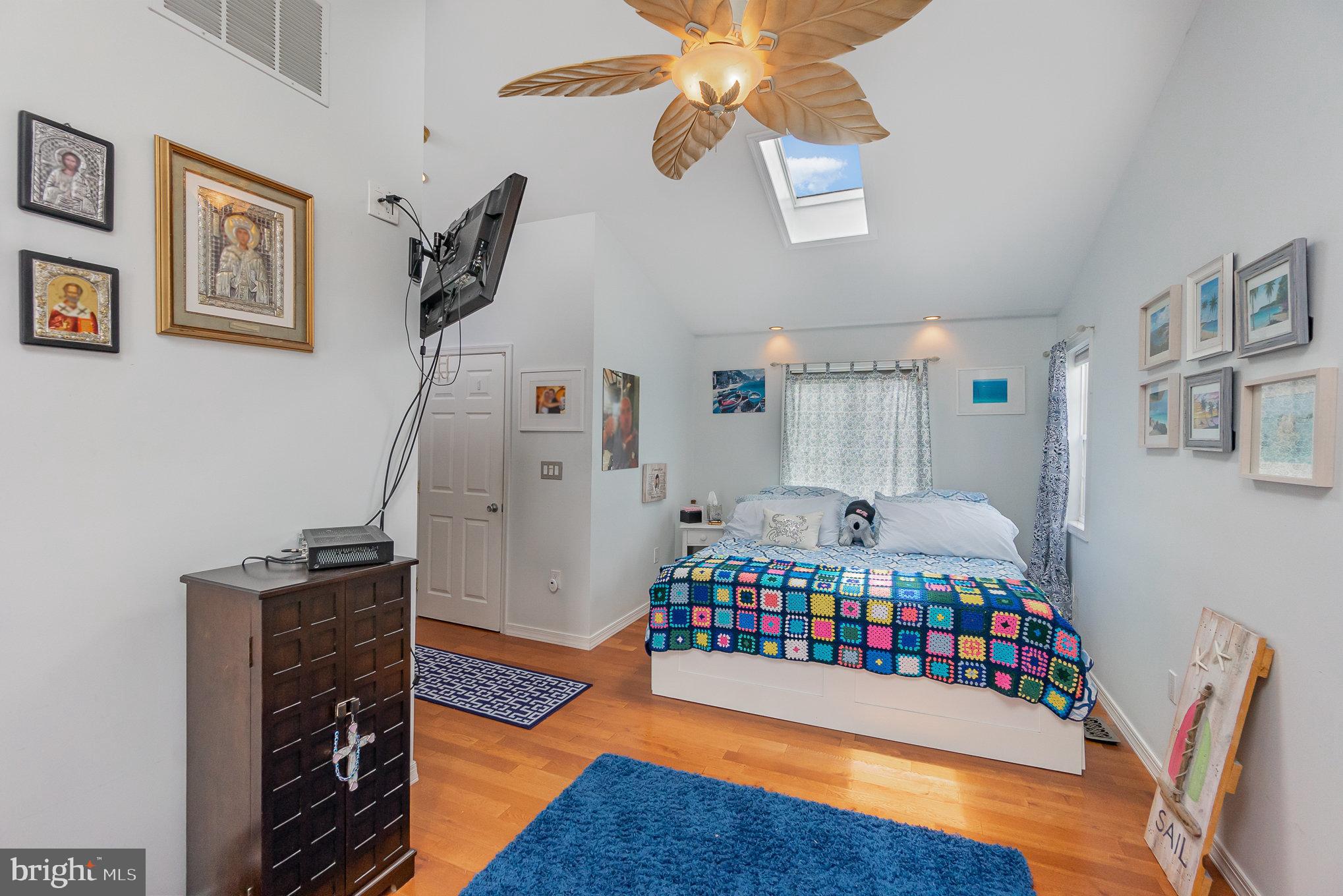 MILLERS ISLAND - Residential