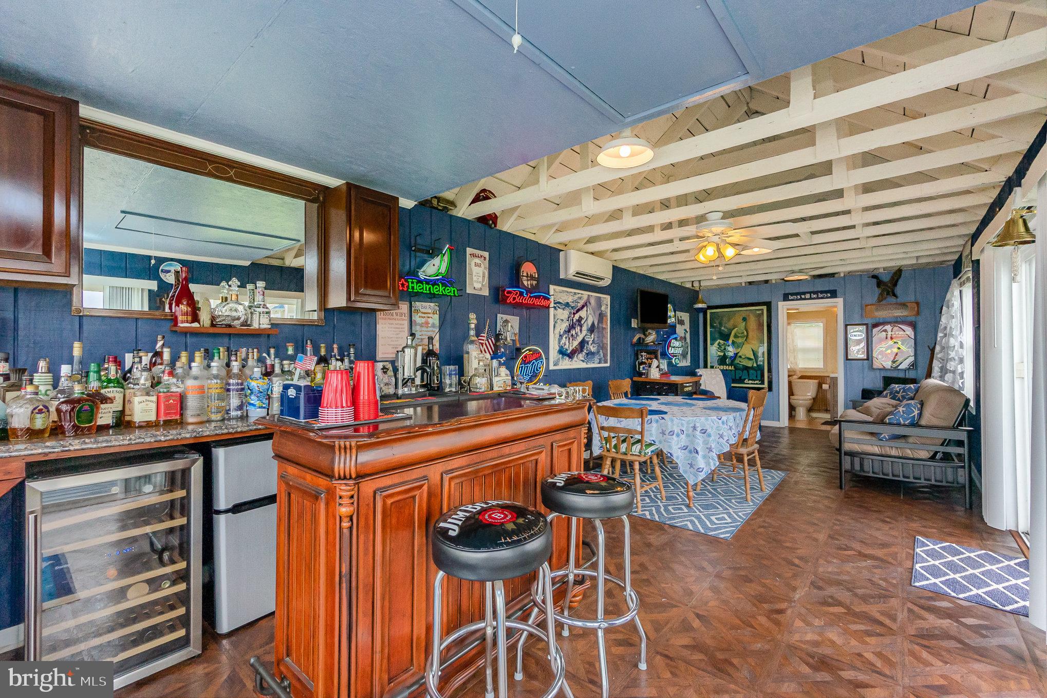 MILLERS ISLAND - Residential