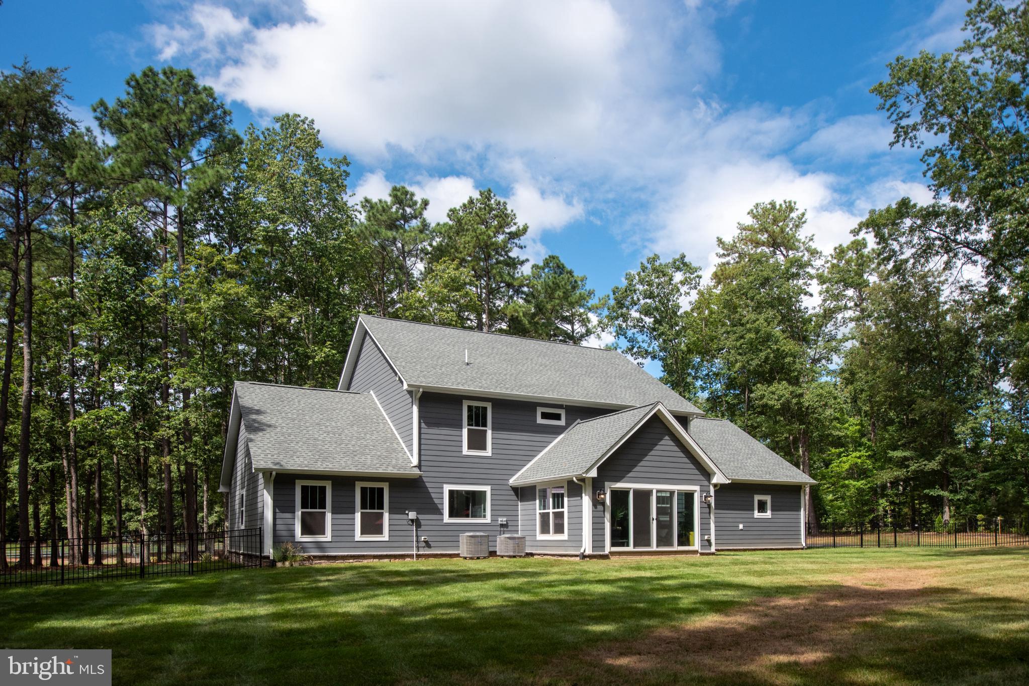 FAWN LAKE - Residential