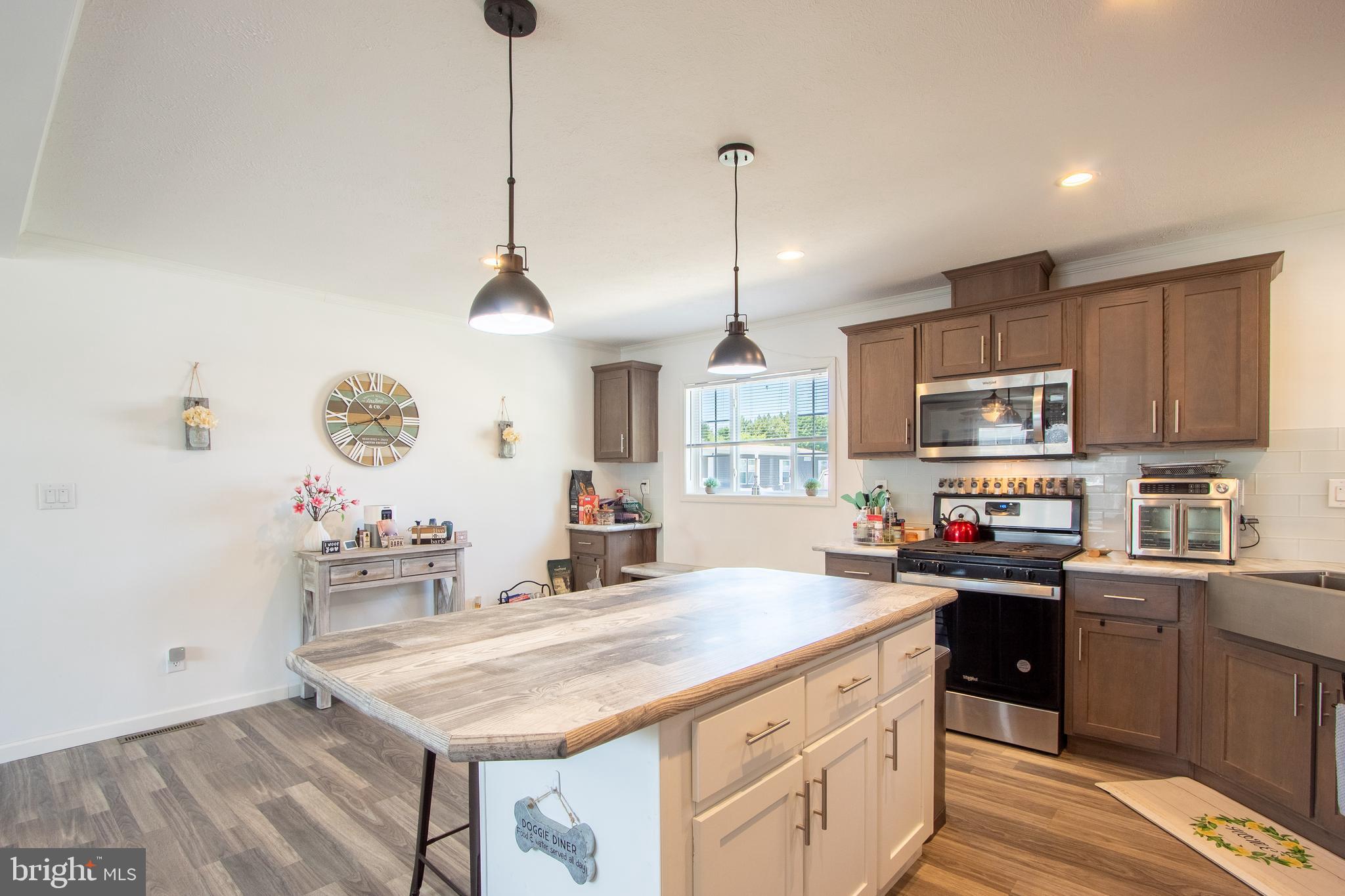 RIDGEWOOD MHP - Residential