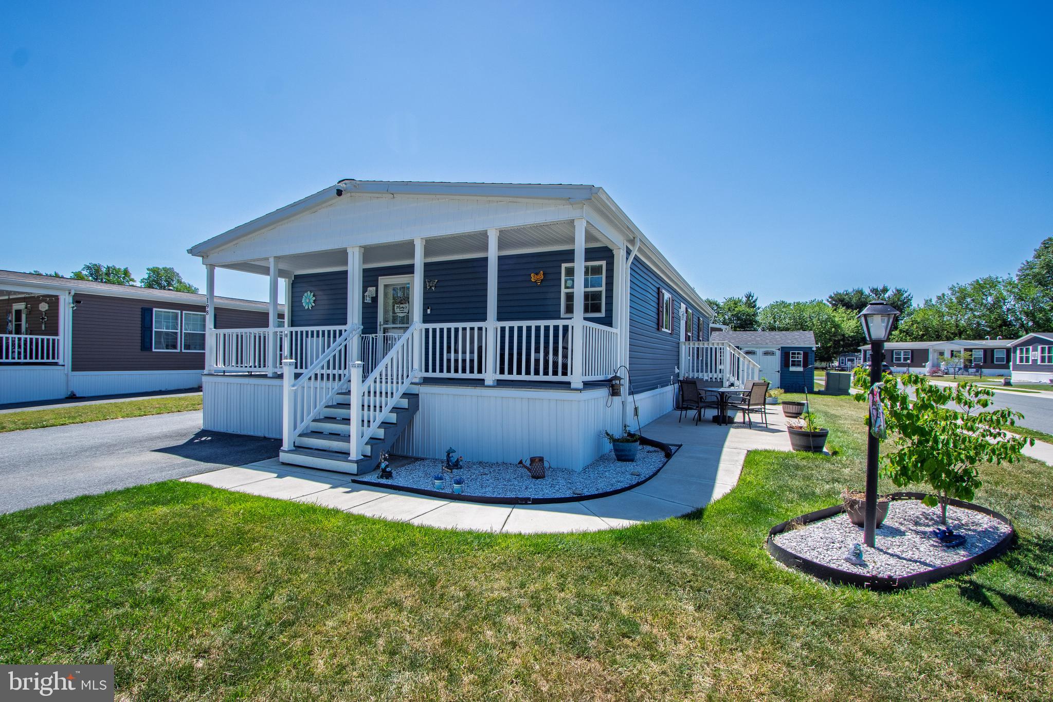 RIDGEWOOD MHP - Residential