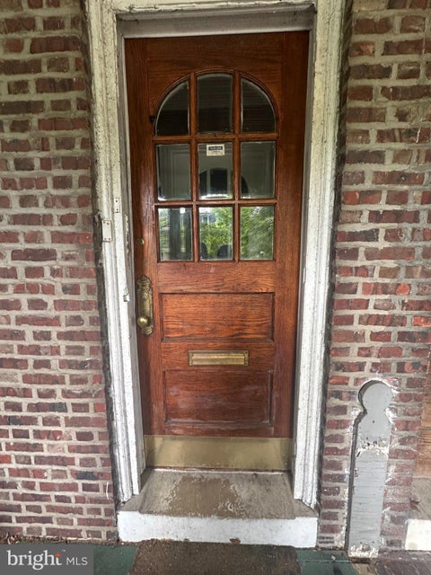 Townhouse For Sale - 313 W Seymour Street<br/> PHILADELPHIA, PA 19144