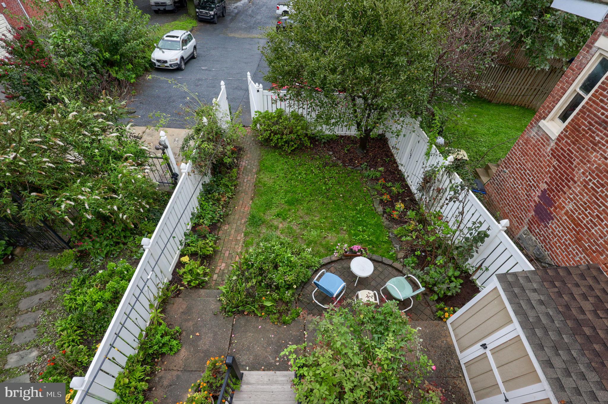 536 E KING STREET
