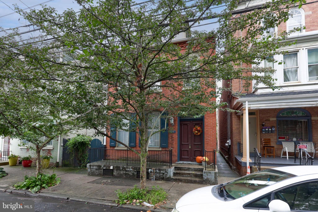 Photo of 536 E King Street, LANCASTER, PA 17602 (MLS # PALA2095956)
