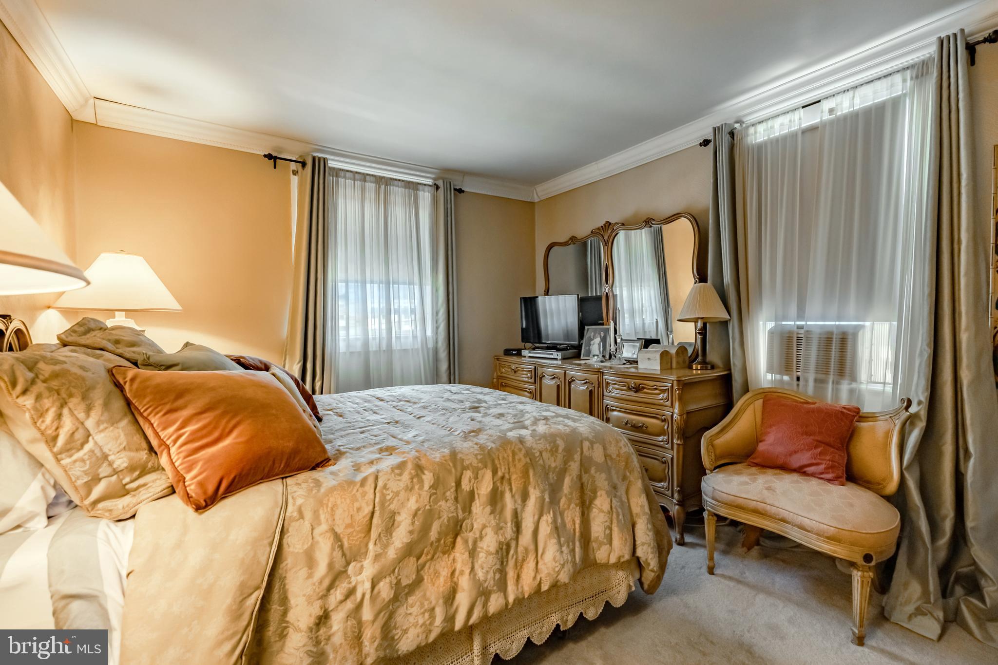WYNNEBROOK MANOR - Residential
