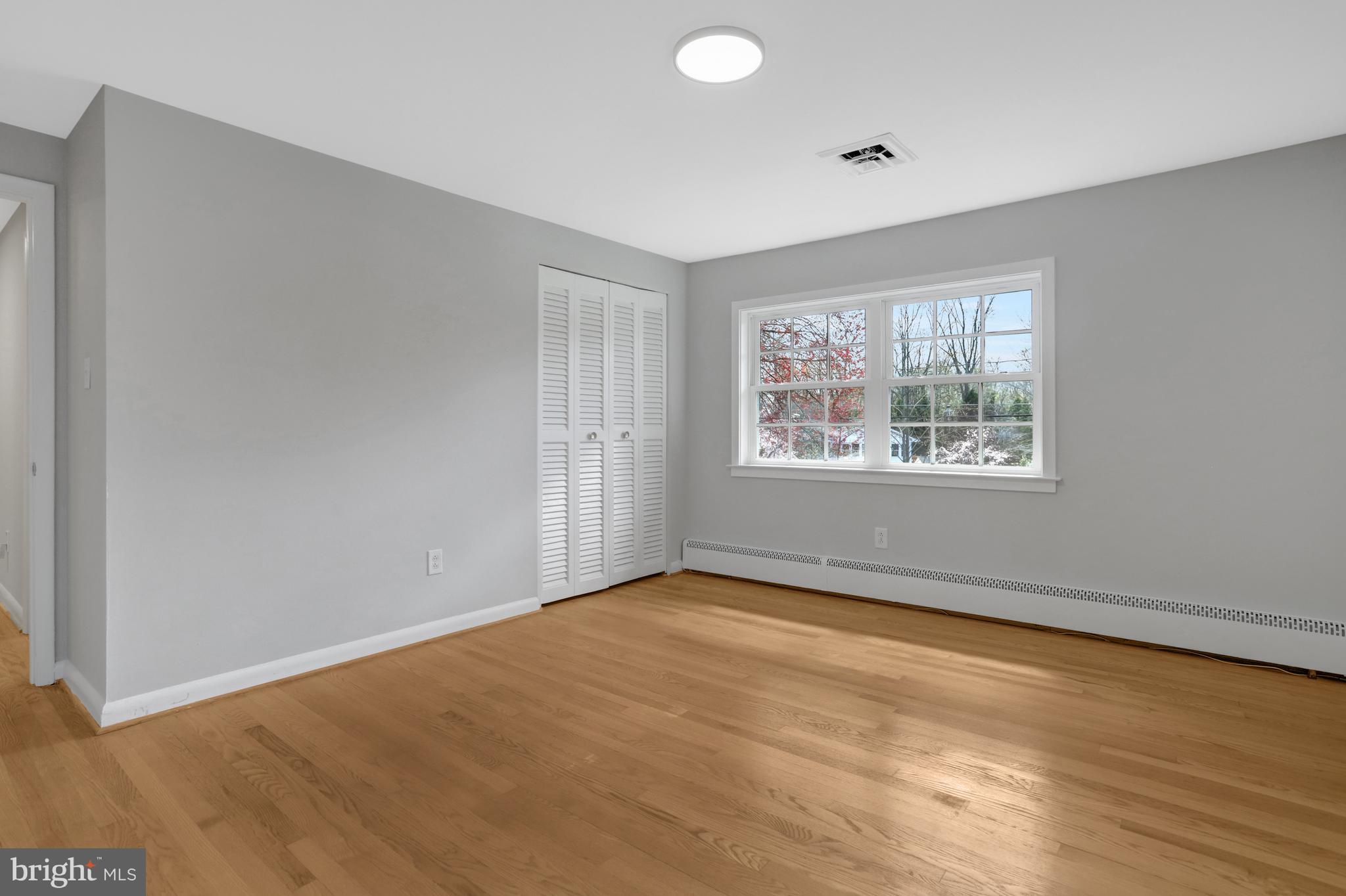 MT VERNON PARK - Residential