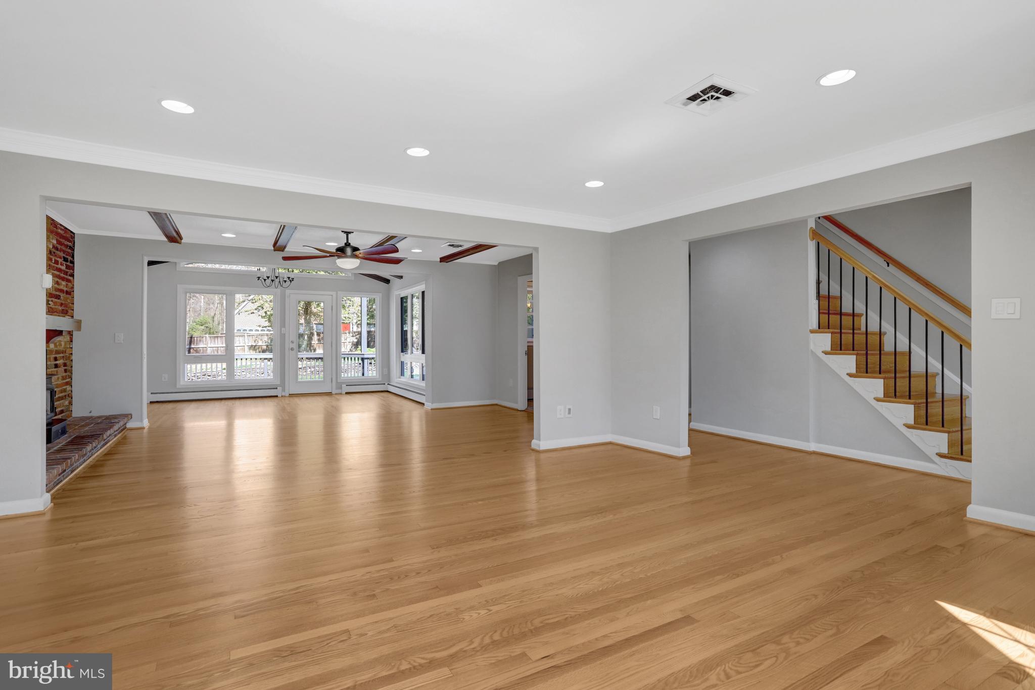 MT VERNON PARK - Residential