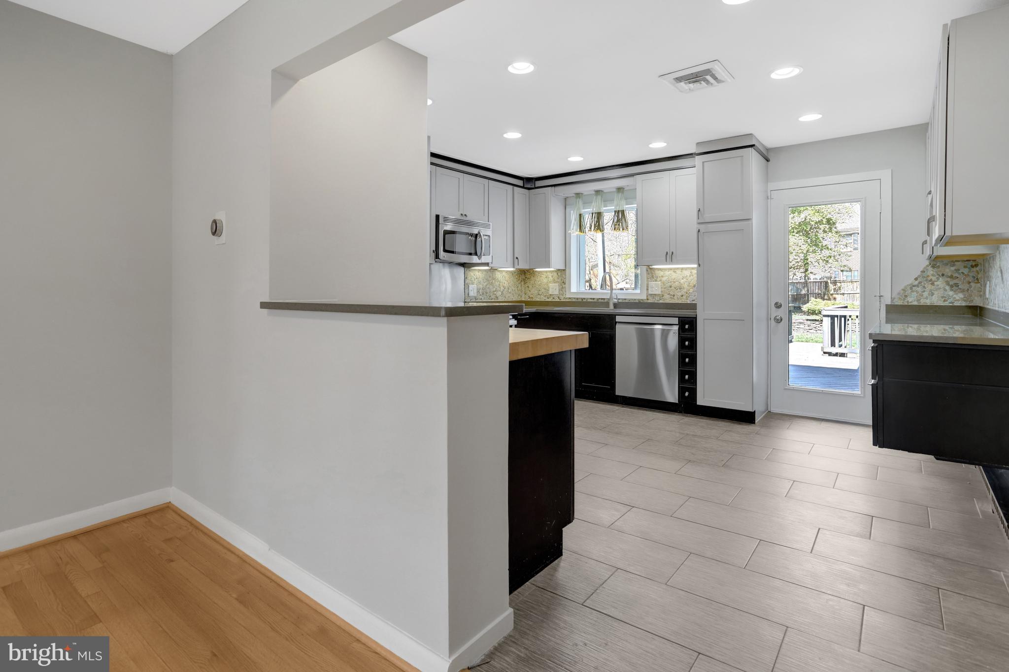 MT VERNON PARK - Residential