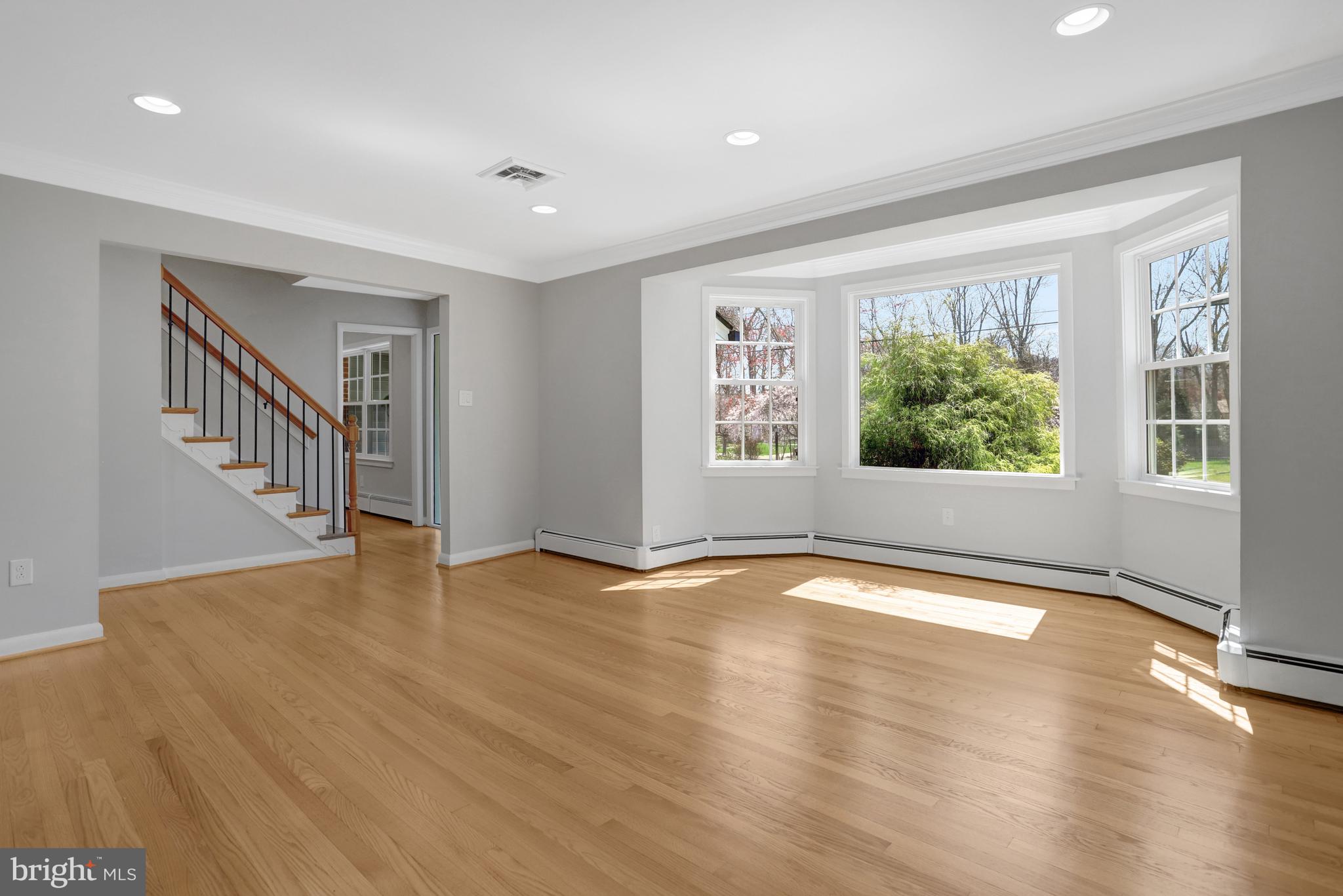 4304 ROBERTSON BOULEVARD