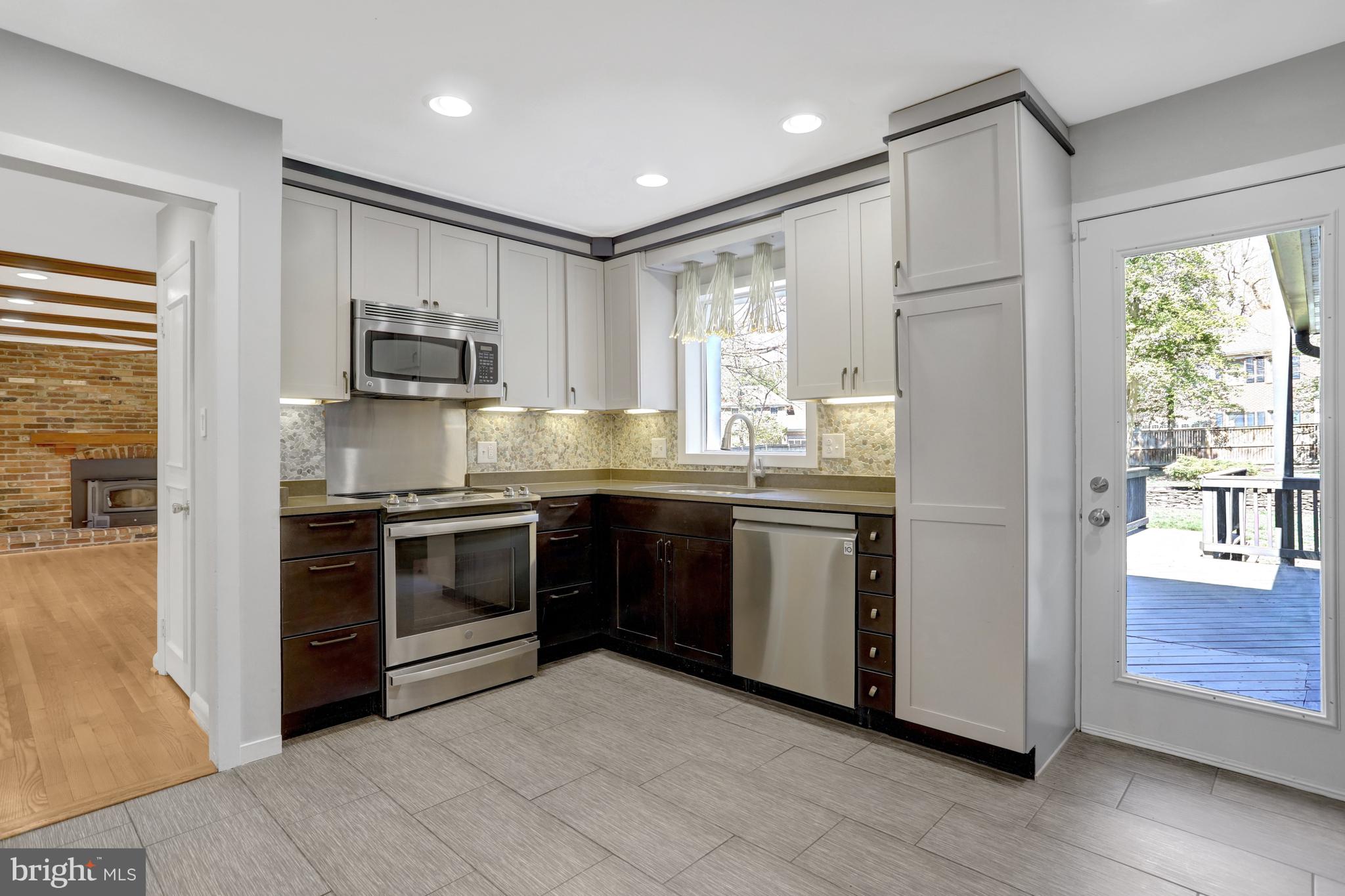 MT VERNON PARK - Residential