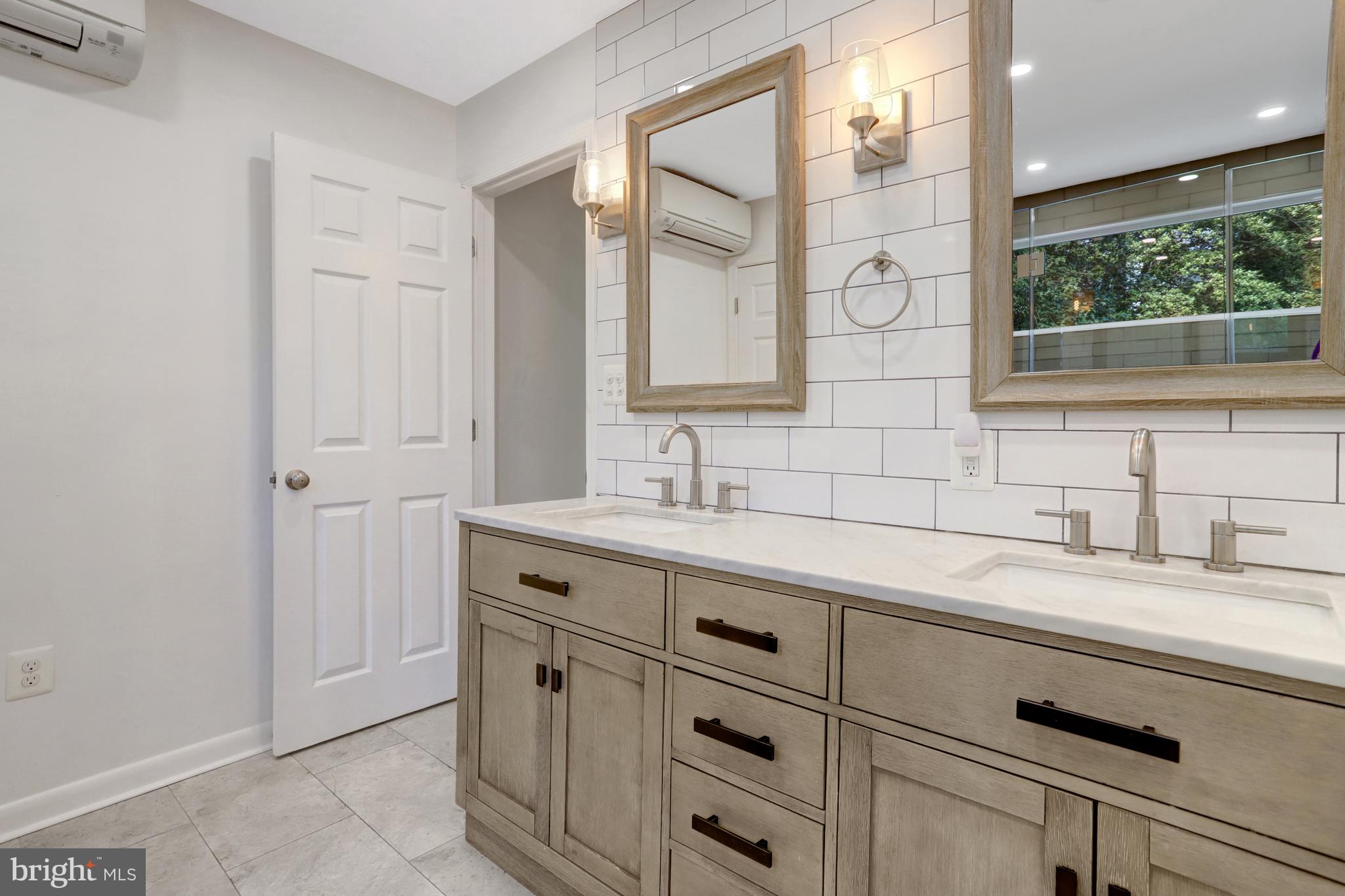 MT VERNON PARK - Residential